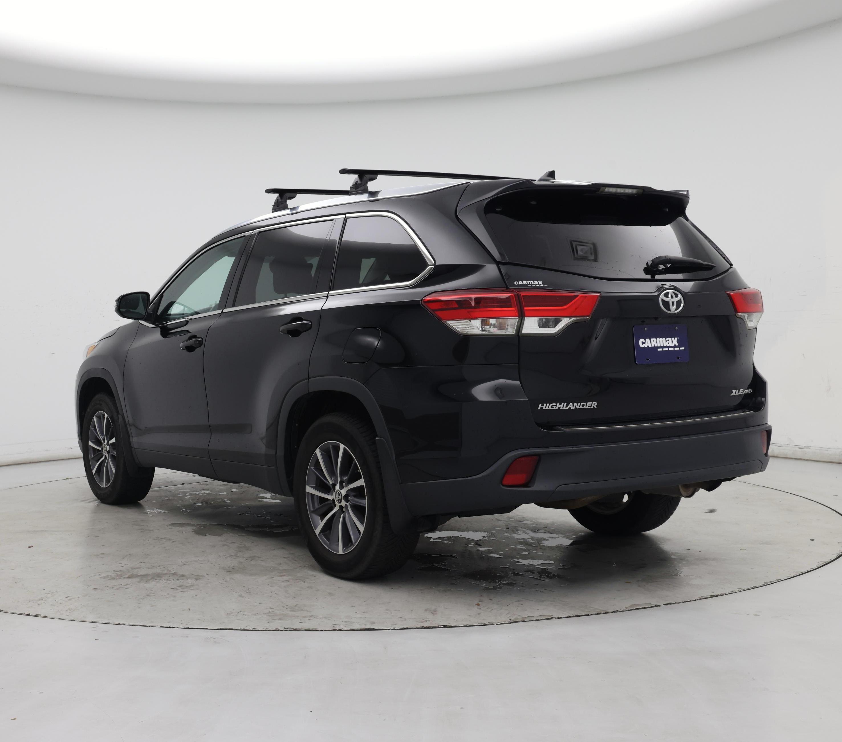 Thumbnail: 2019 Toyota Highlander - 2