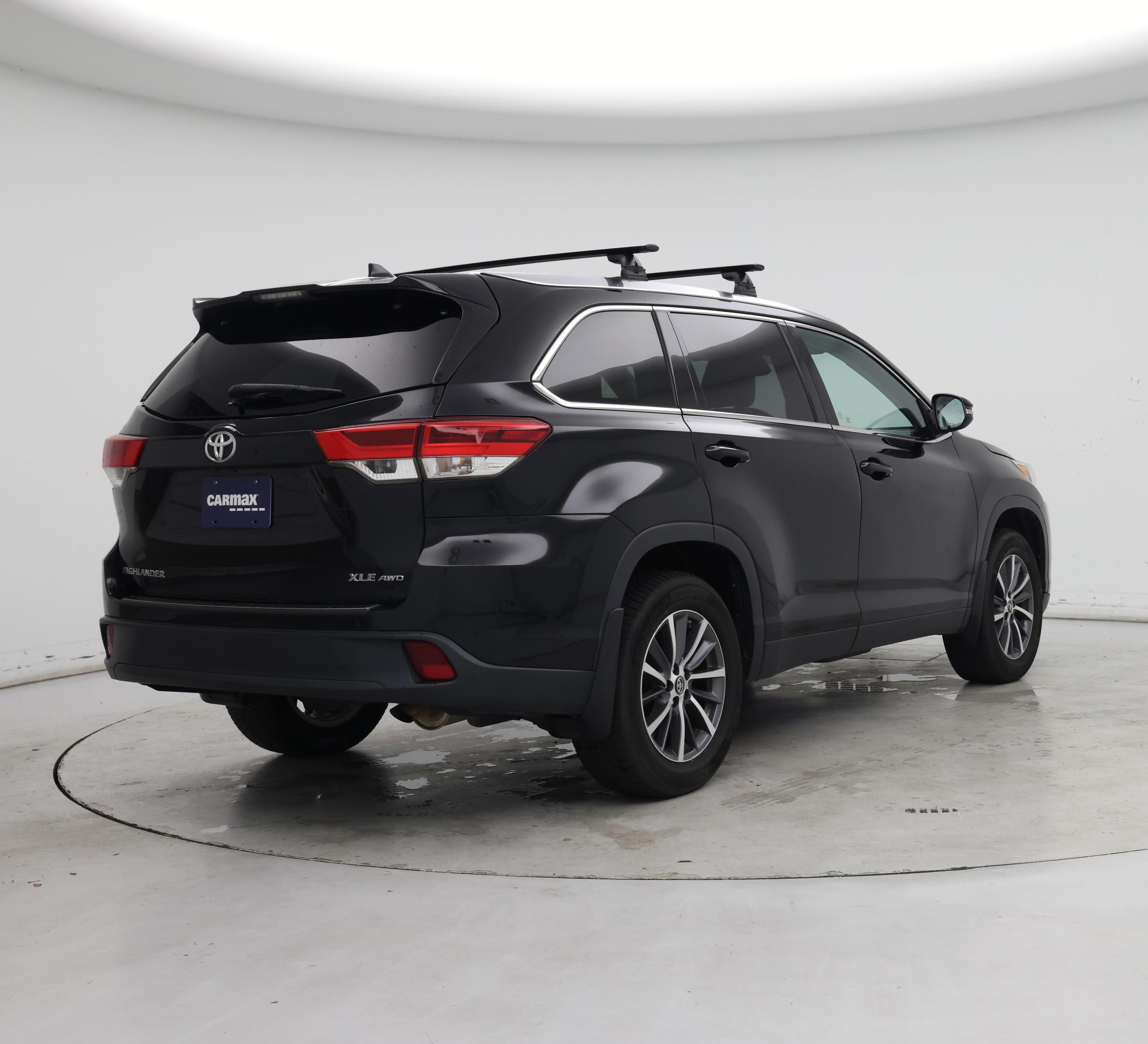 Thumbnail: 2019 Toyota Highlander - 8