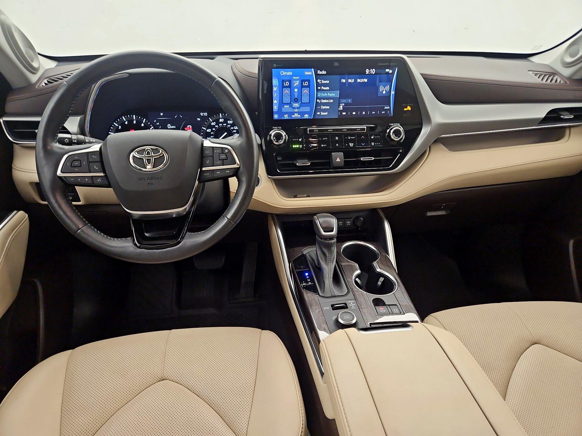 Thumbnail: 2021 Toyota Highlander - 9