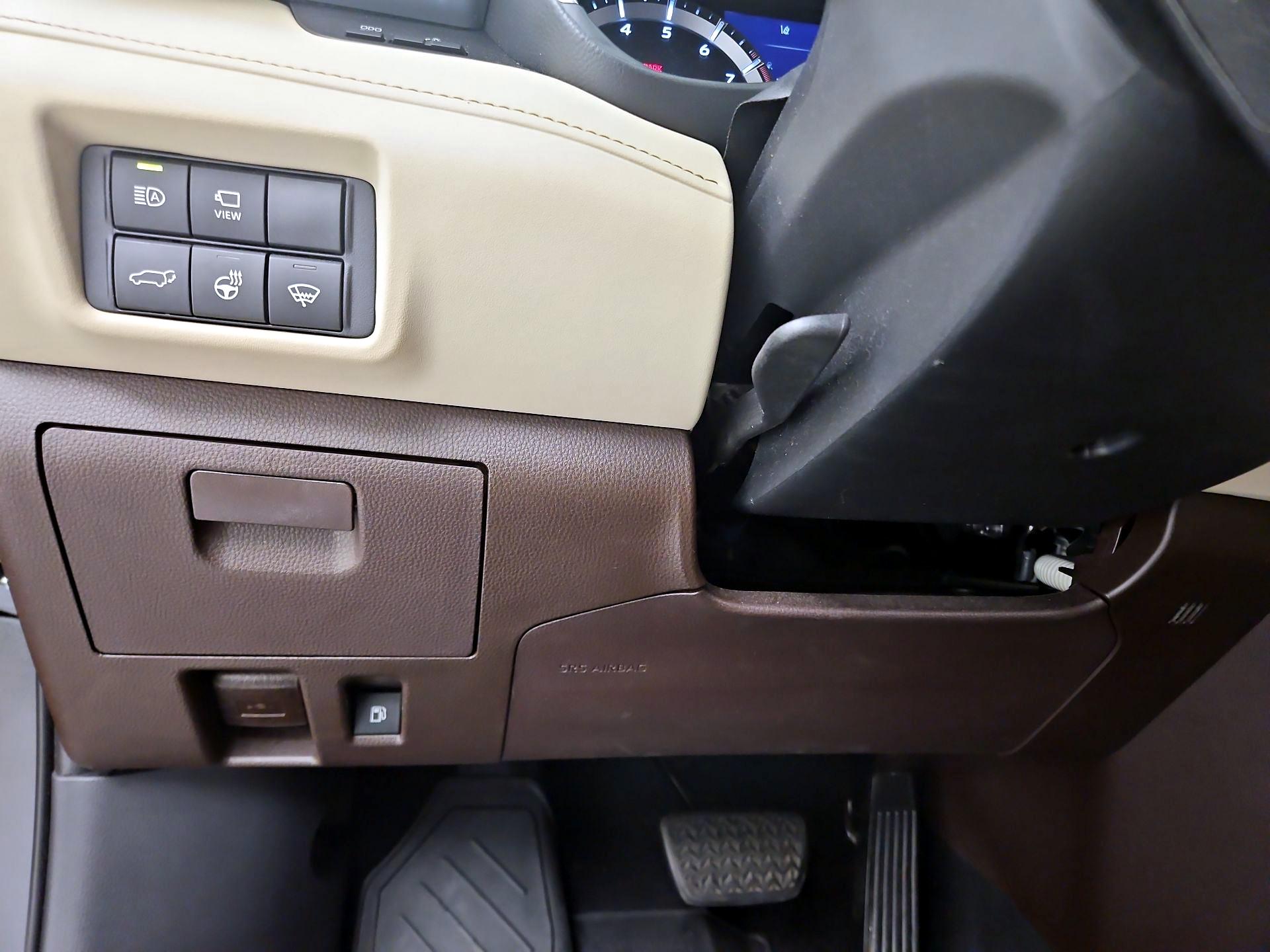 Thumbnail: 2021 Toyota Highlander - 13