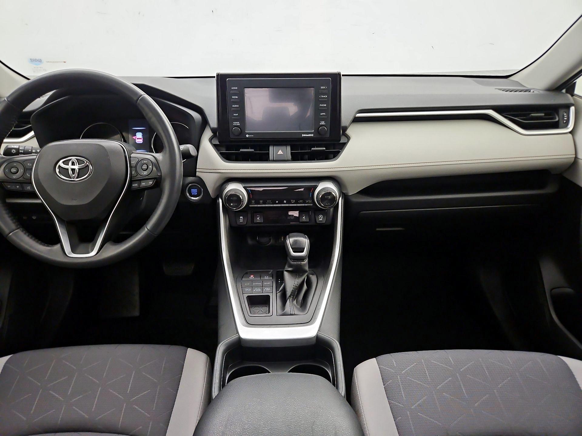 Thumbnail: 2020 Toyota RAV4 - 9