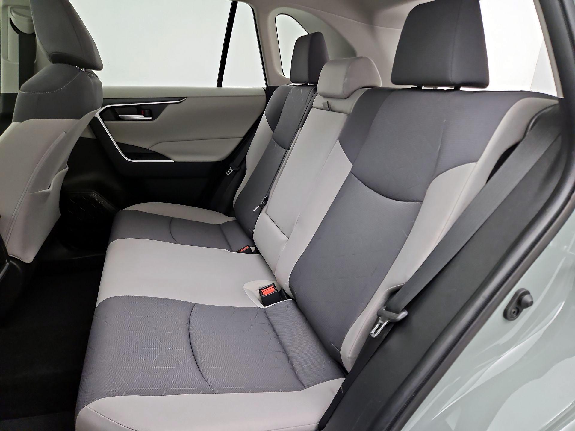 Thumbnail: 2020 Toyota RAV4 - 20