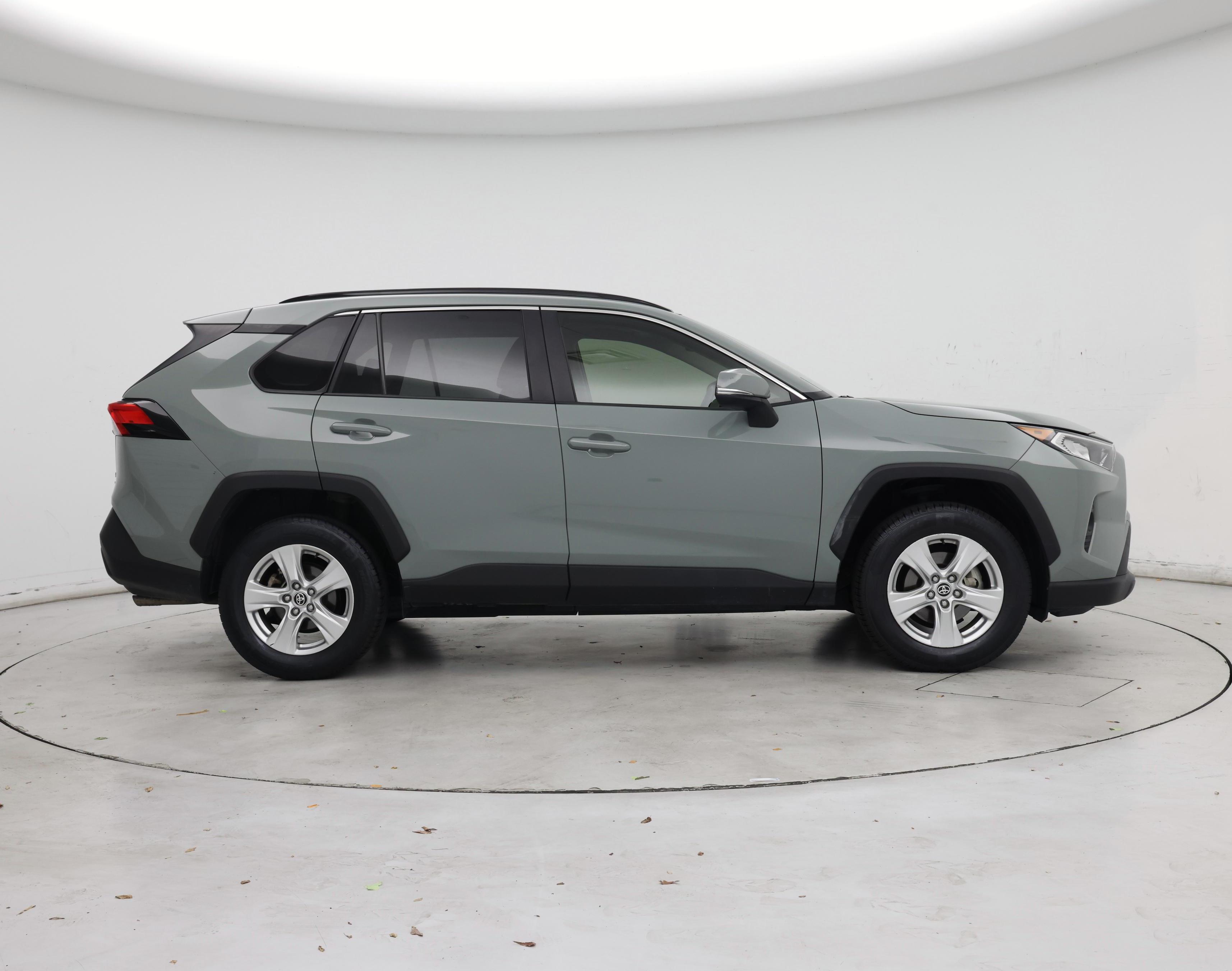 Thumbnail: 2020 Toyota RAV4 - 7