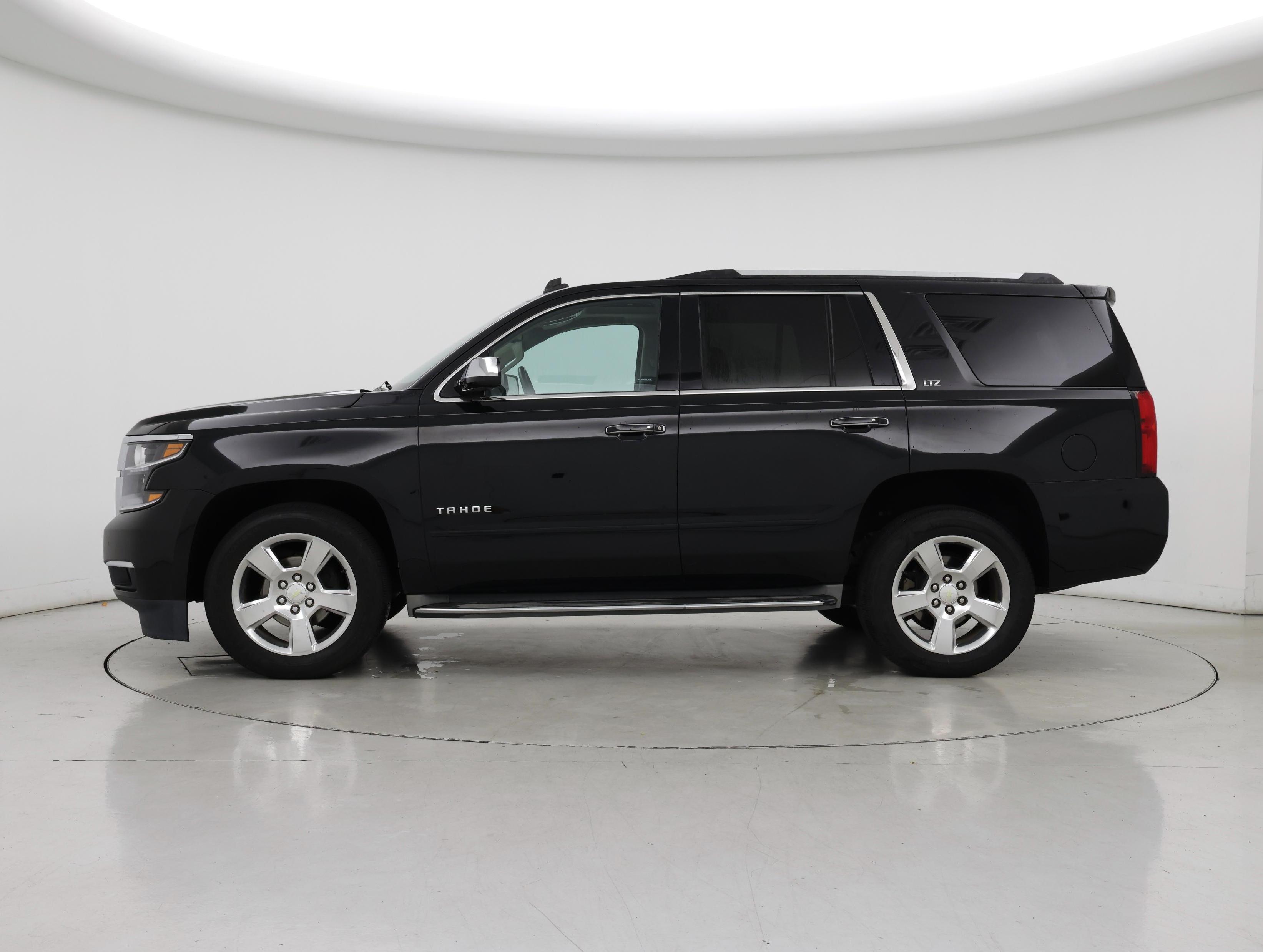 Thumbnail: 2015 Chevrolet Tahoe - 3