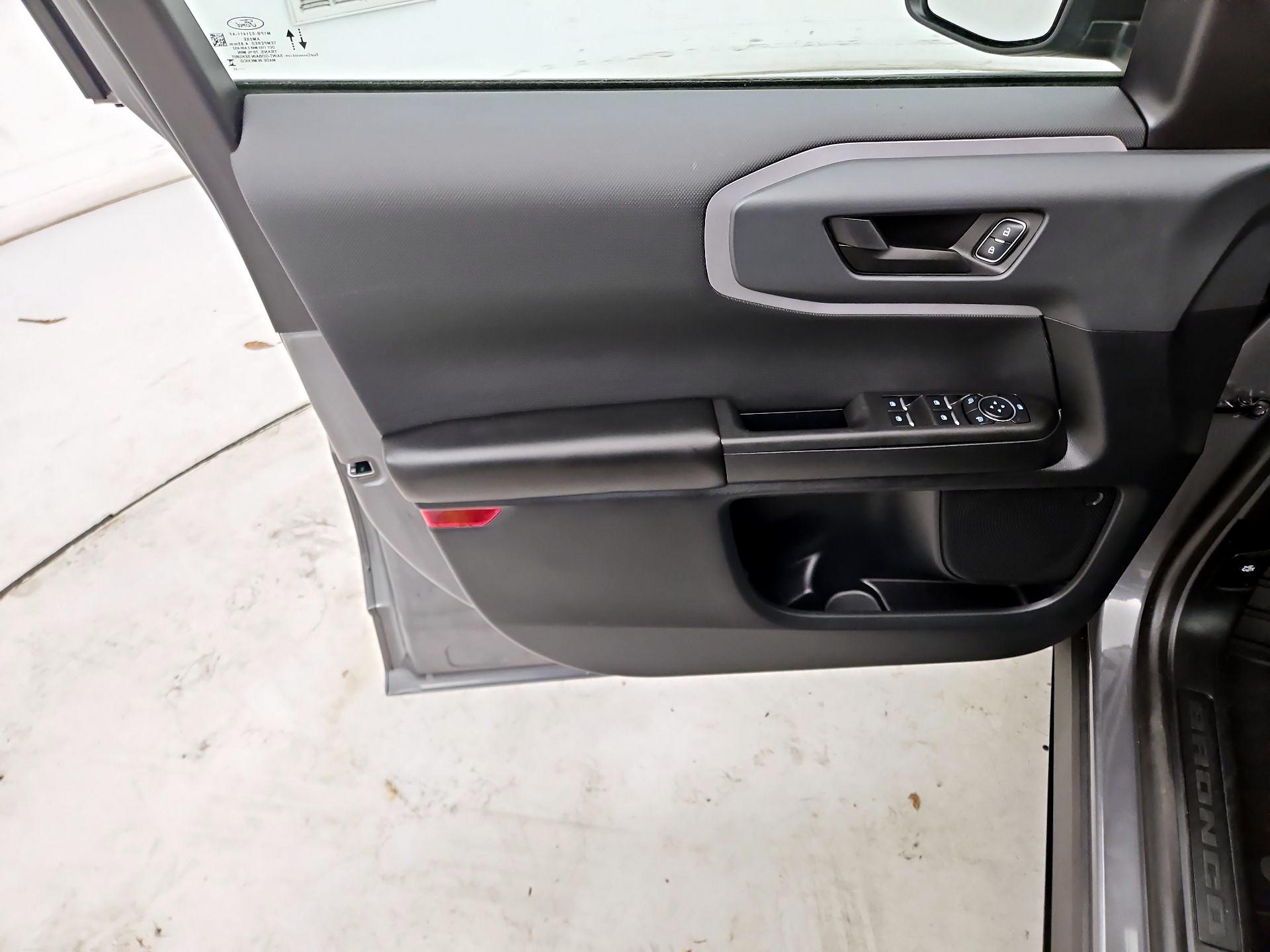 Thumbnail: 2023 Ford Bronco Sport - 12