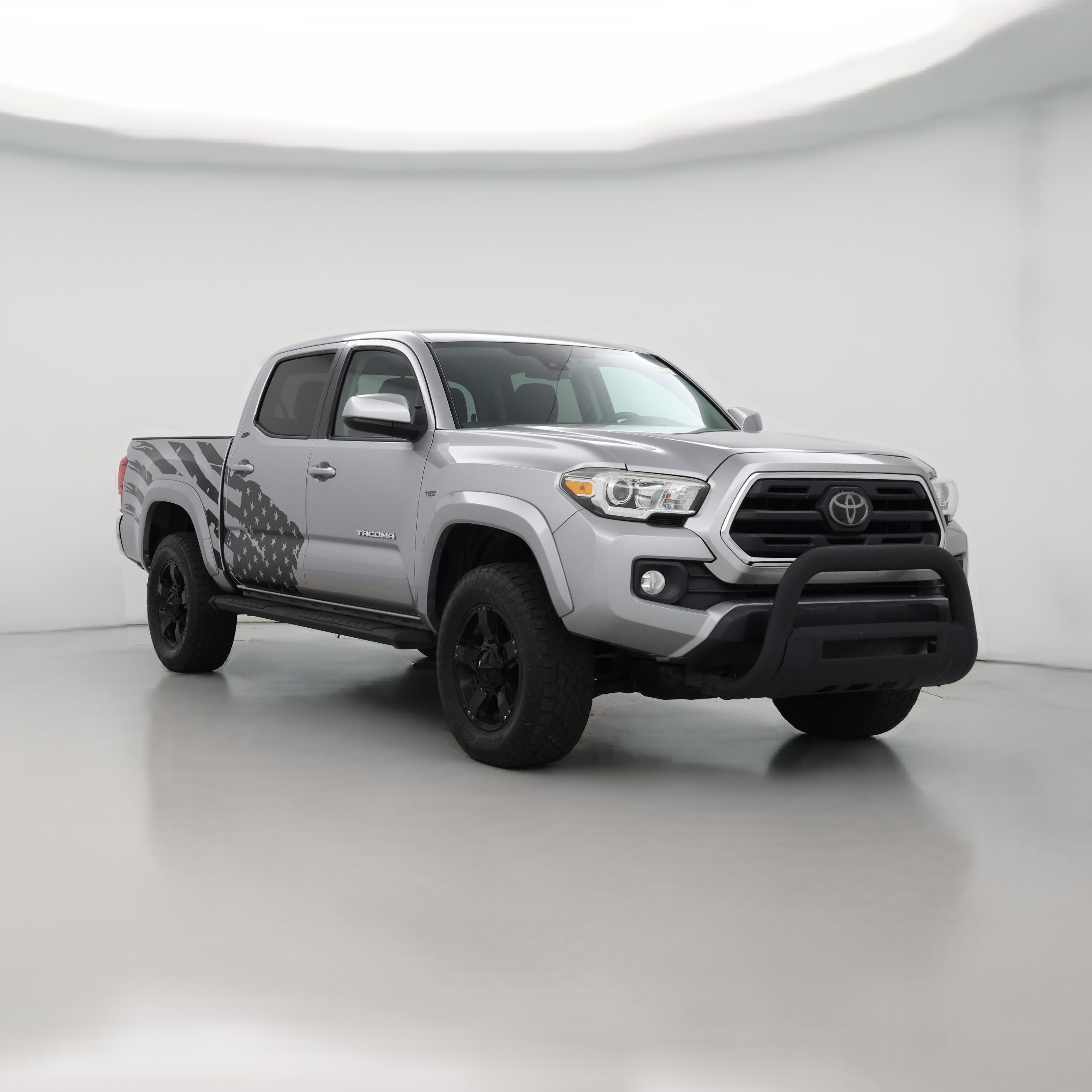 Thumbnail: 2018 Toyota Tacoma - 1