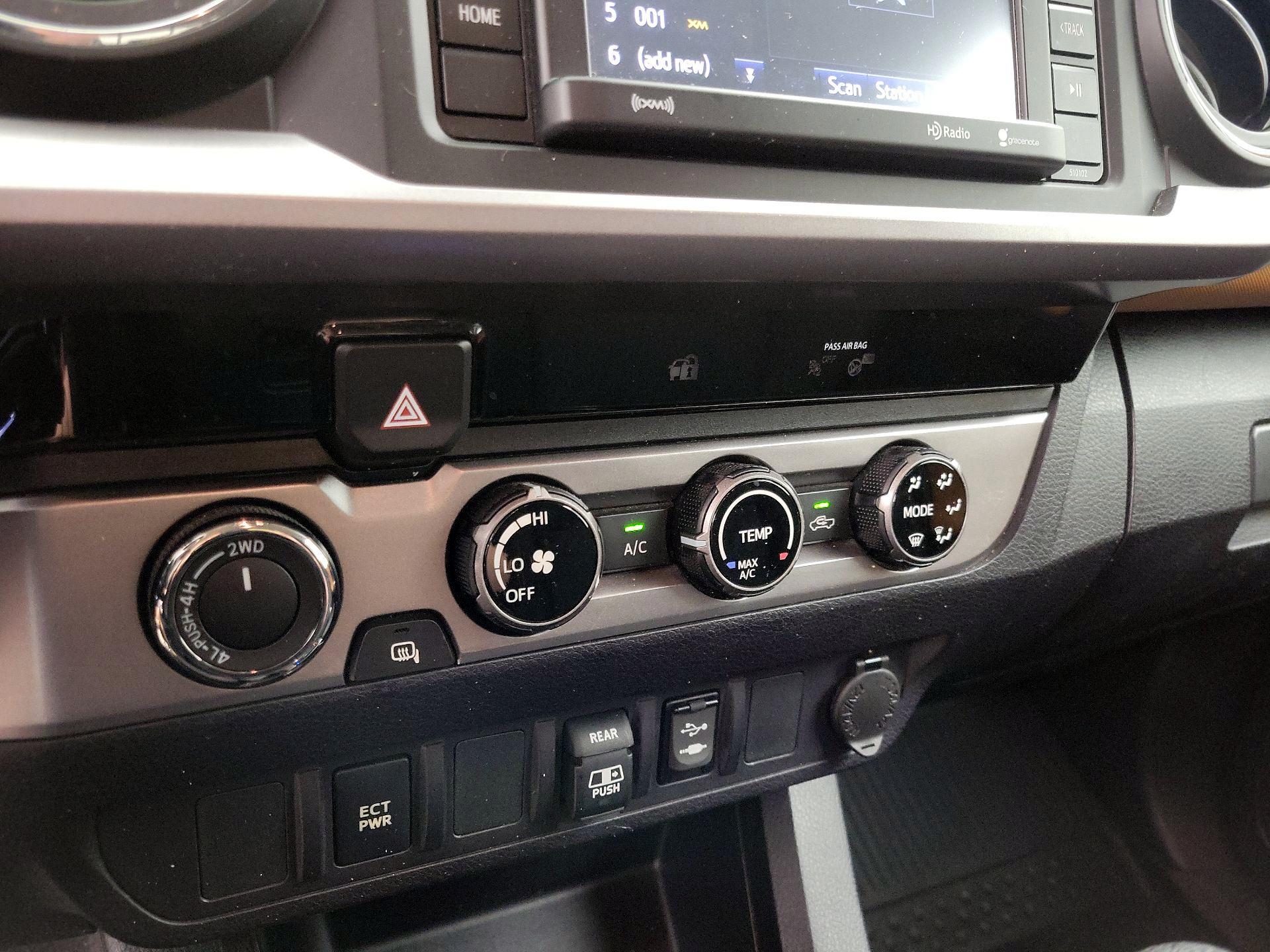 Thumbnail: 2018 Toyota Tacoma - 16
