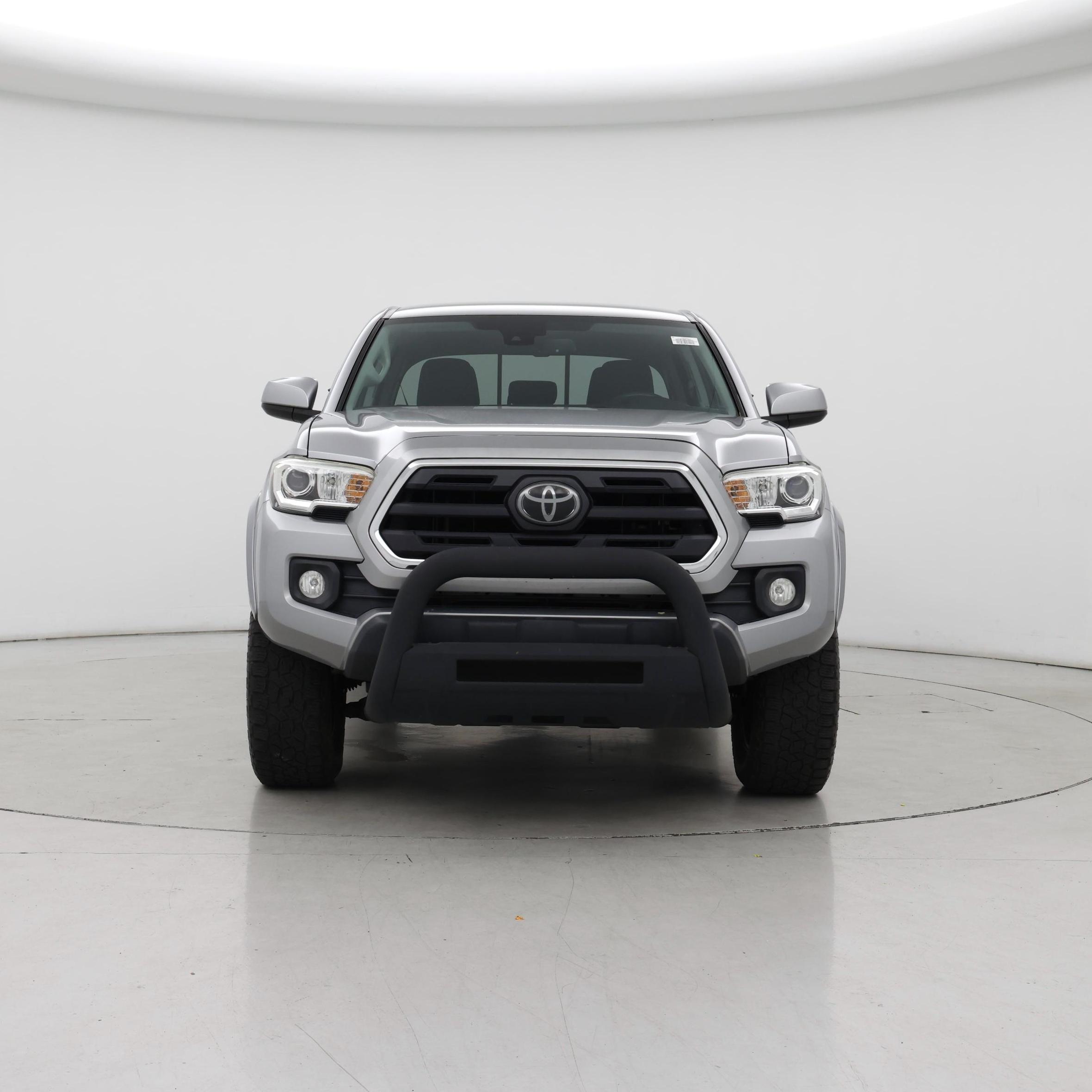 Thumbnail: 2018 Toyota Tacoma - 5