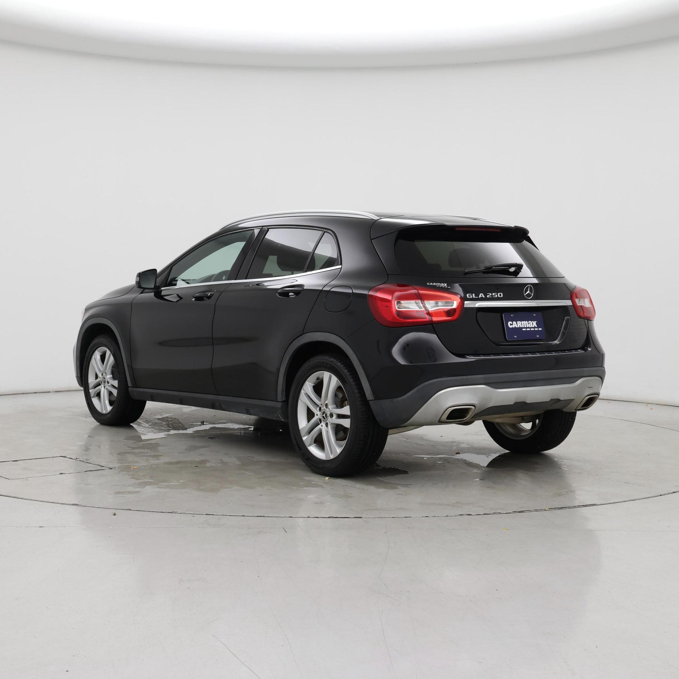 Thumbnail: 2019 Mercedes-Benz GLA - 2