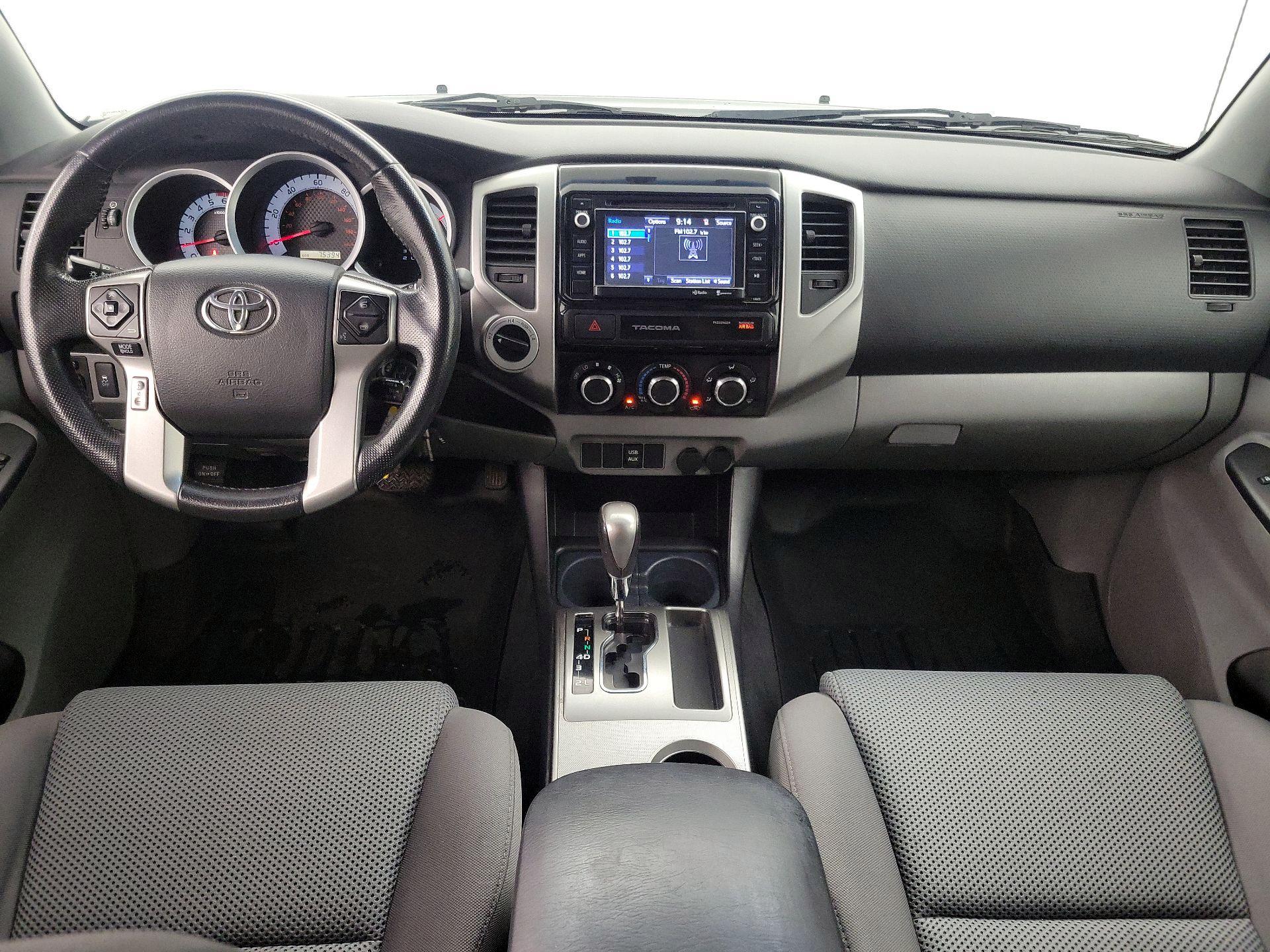 Thumbnail: 2015 Toyota Tacoma - 9
