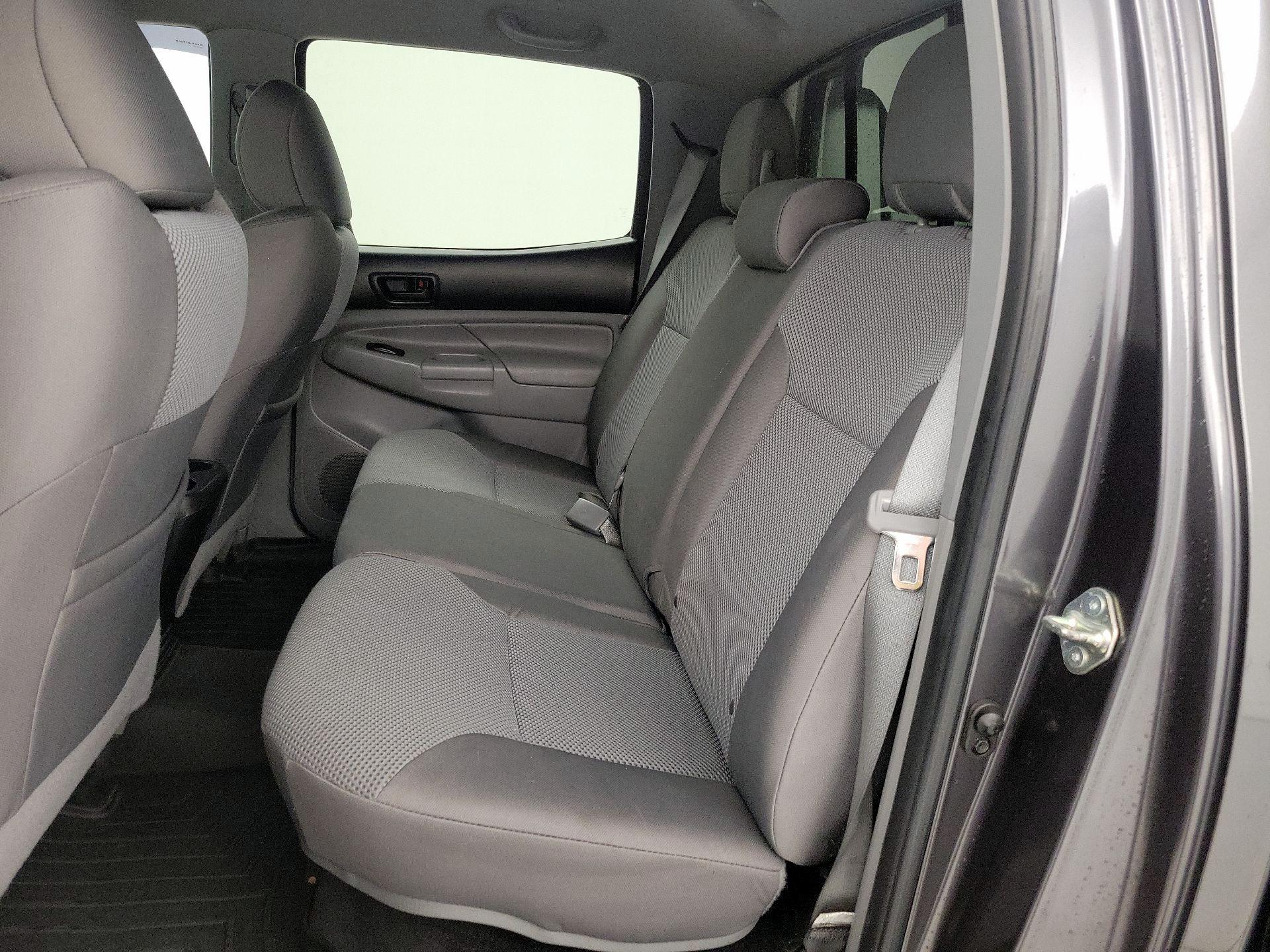 Thumbnail: 2015 Toyota Tacoma - 19