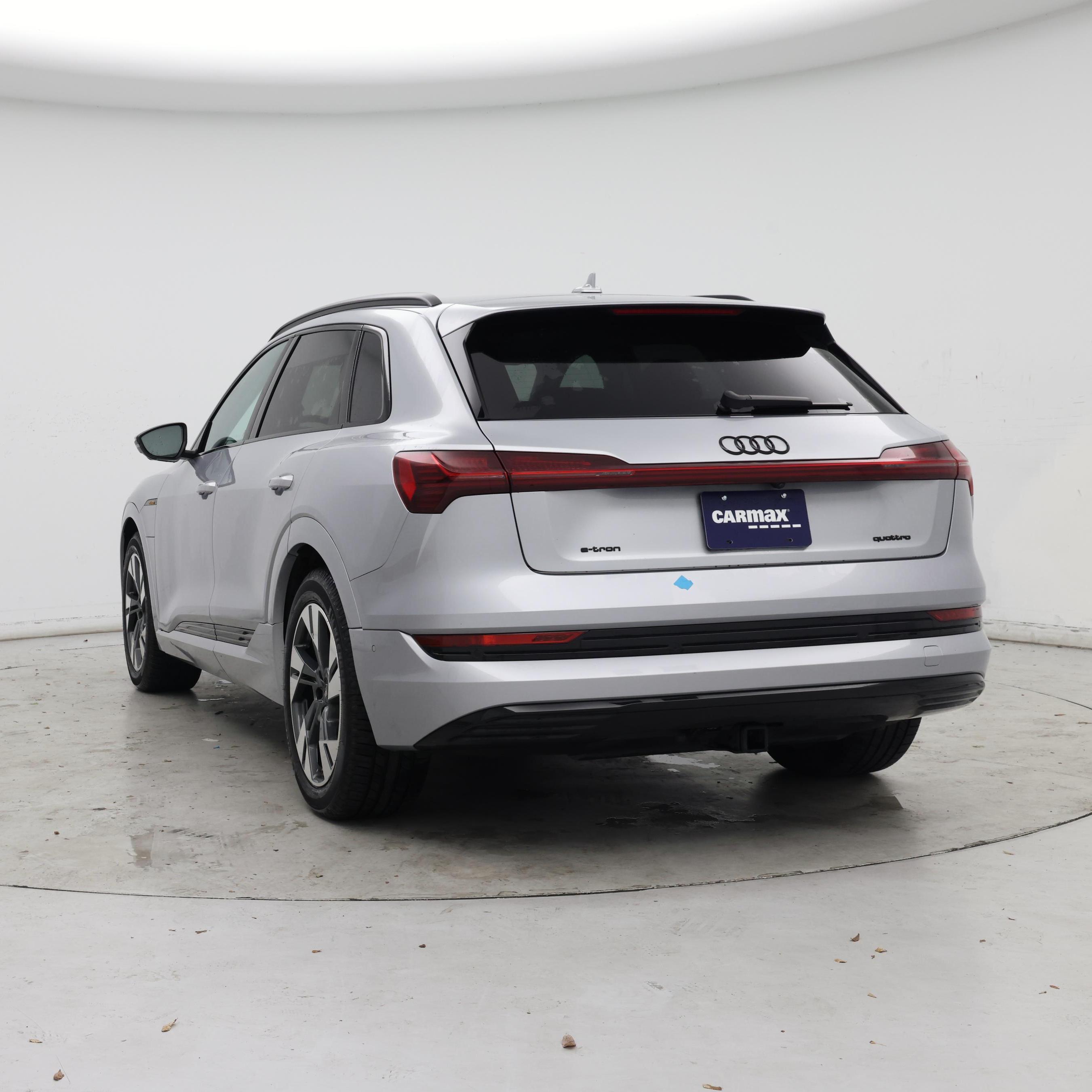 Thumbnail: 2022 Audi e-tron - 2