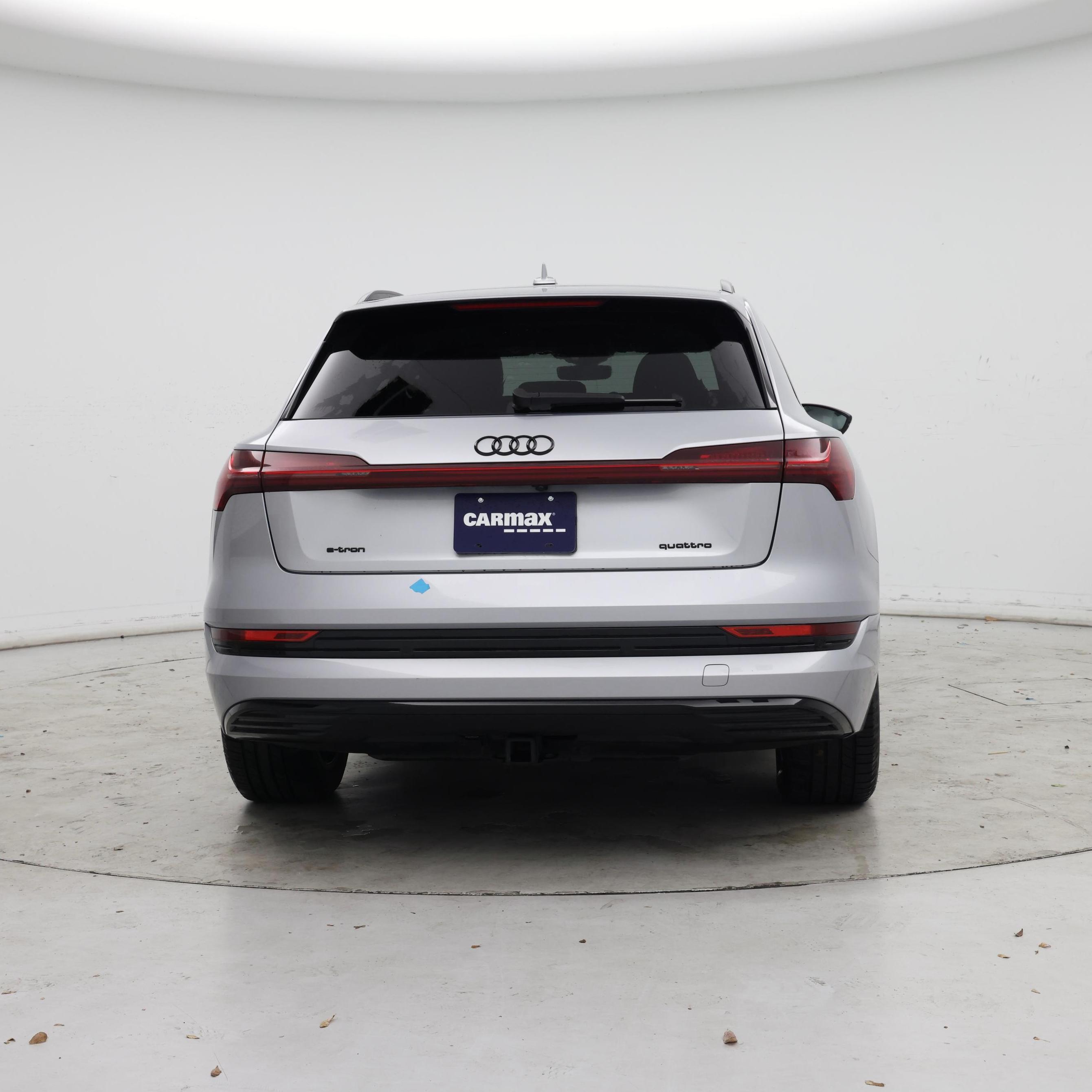 Thumbnail: 2022 Audi e-tron - 6