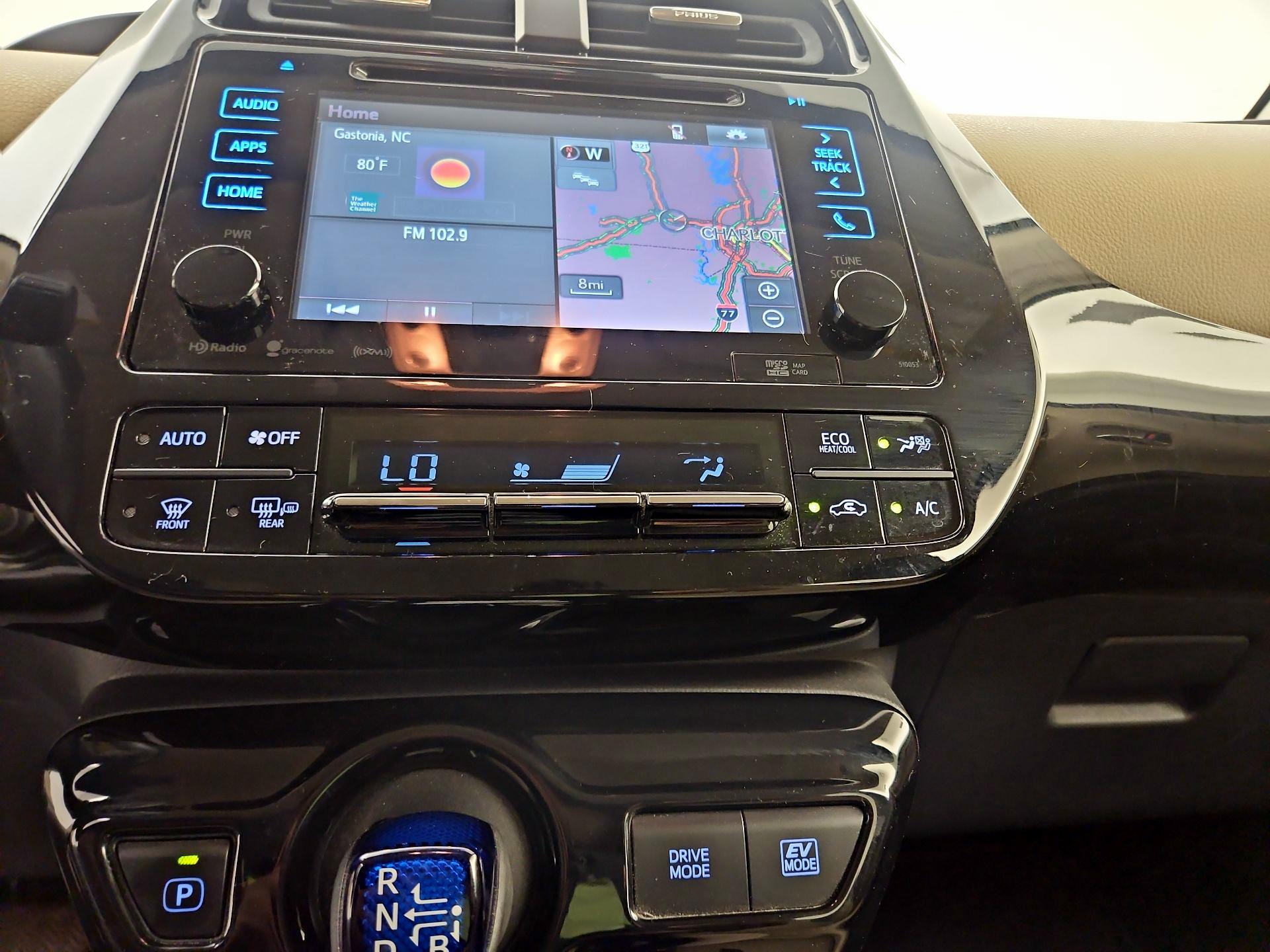 Thumbnail: 2016 Toyota Prius - 17