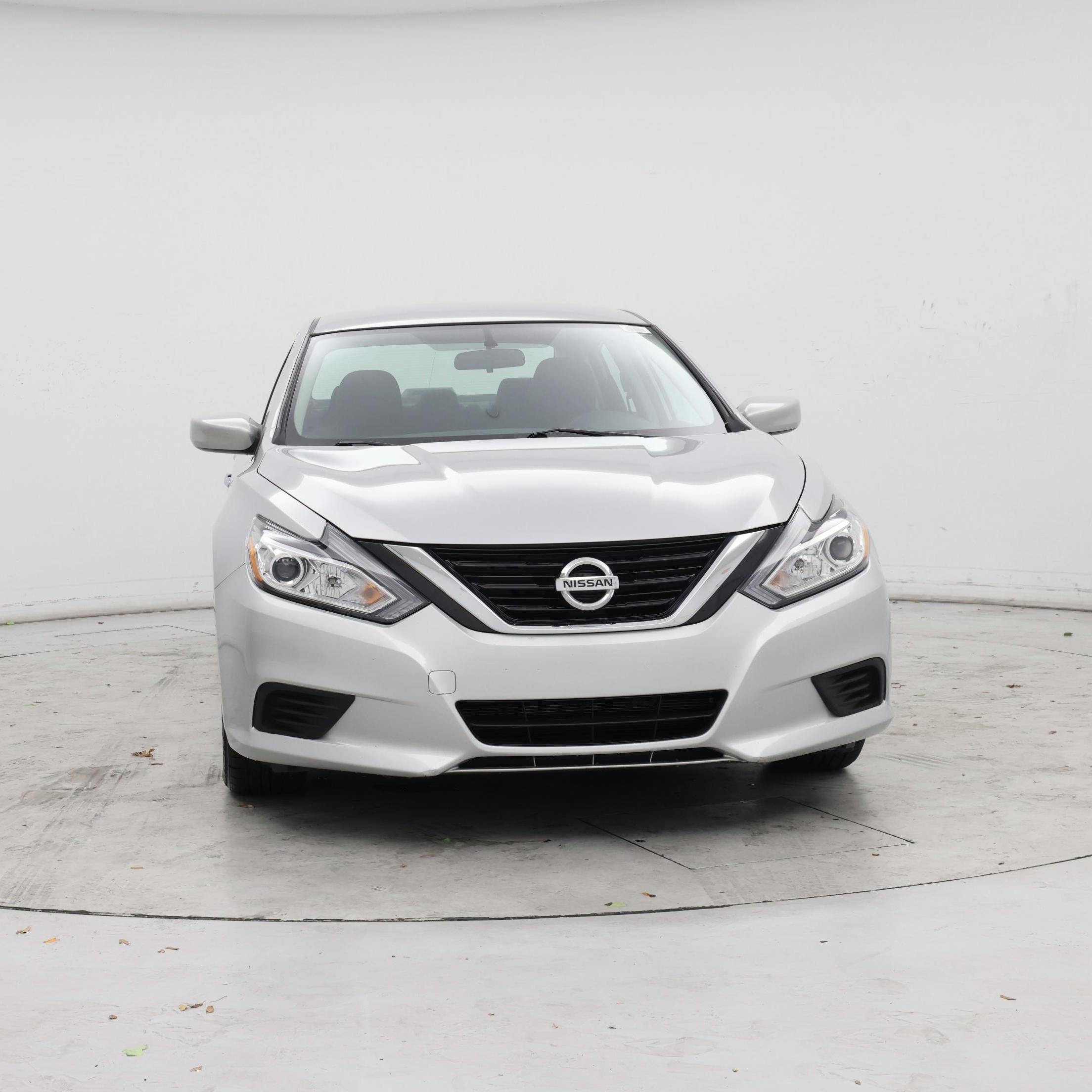 Thumbnail: 2017 Nissan Altima - 5
