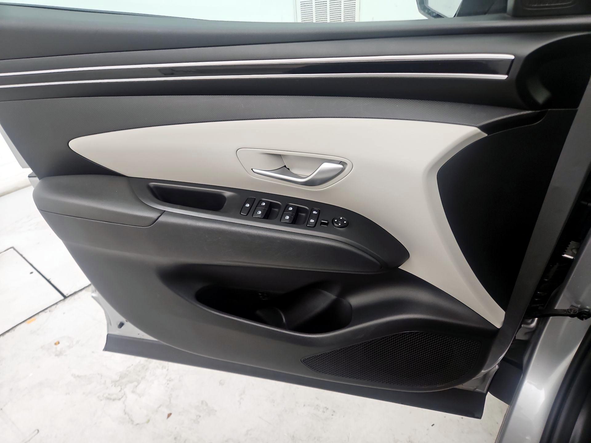 Thumbnail: 2022 Hyundai Tucson - 12