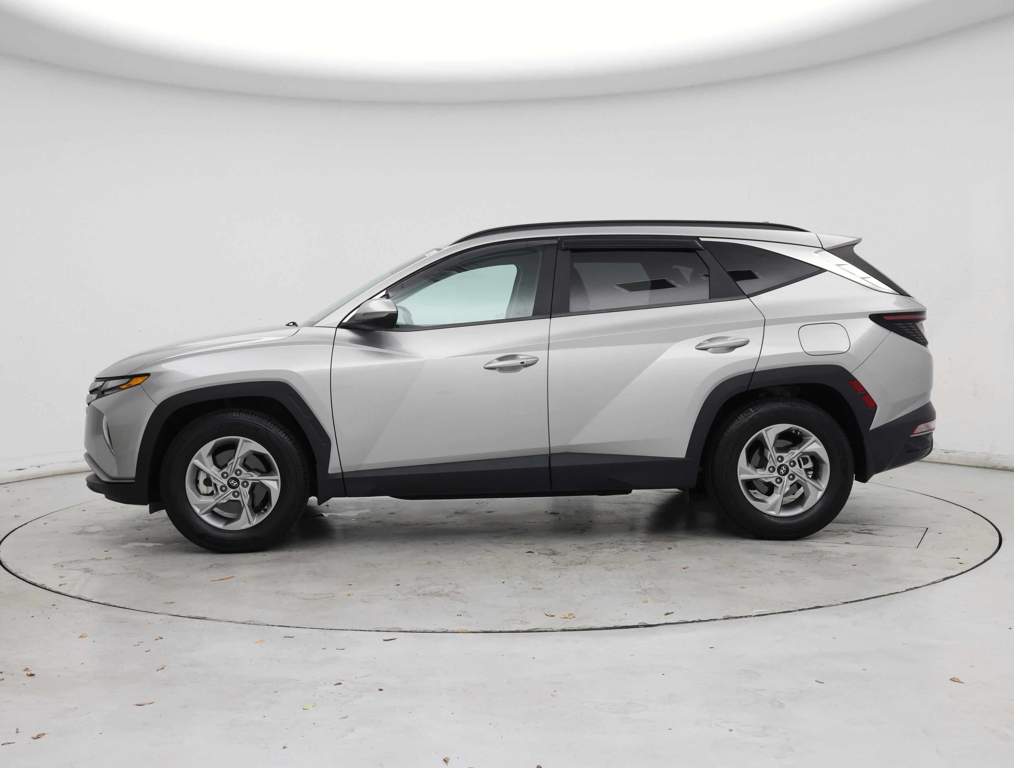 Thumbnail: 2022 Hyundai Tucson - 3