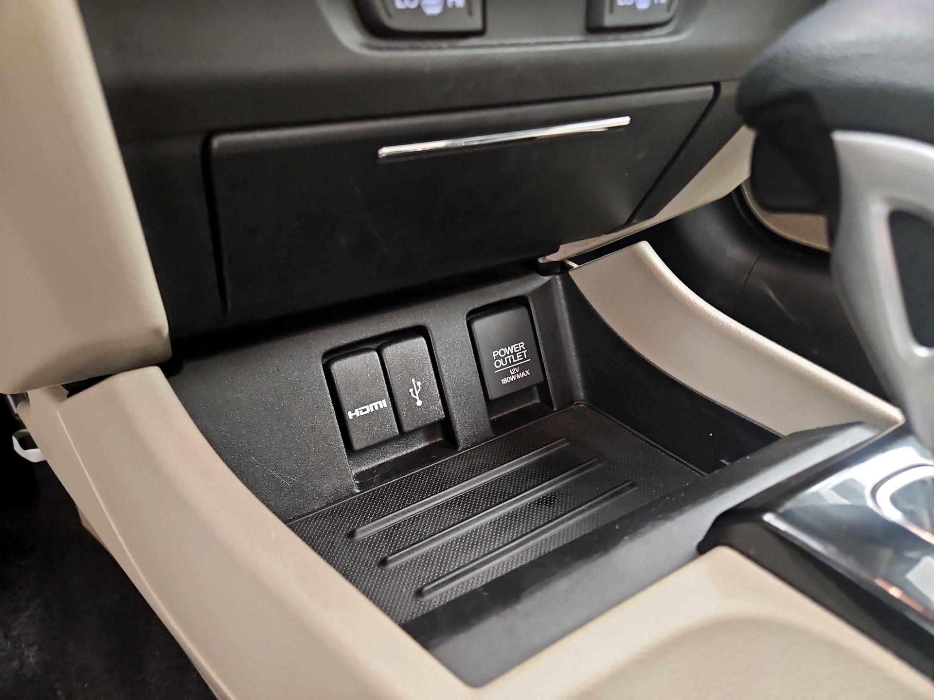 Thumbnail: 2015 Honda Civic - 18