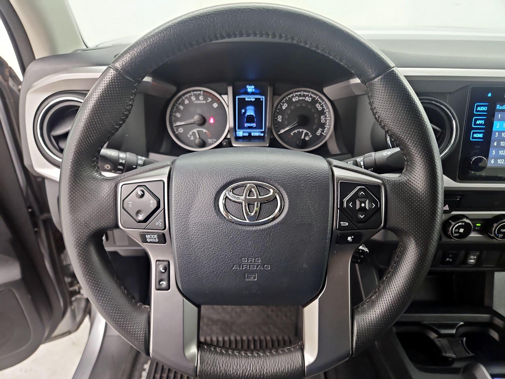 Thumbnail: 2017 Toyota Tacoma - 10