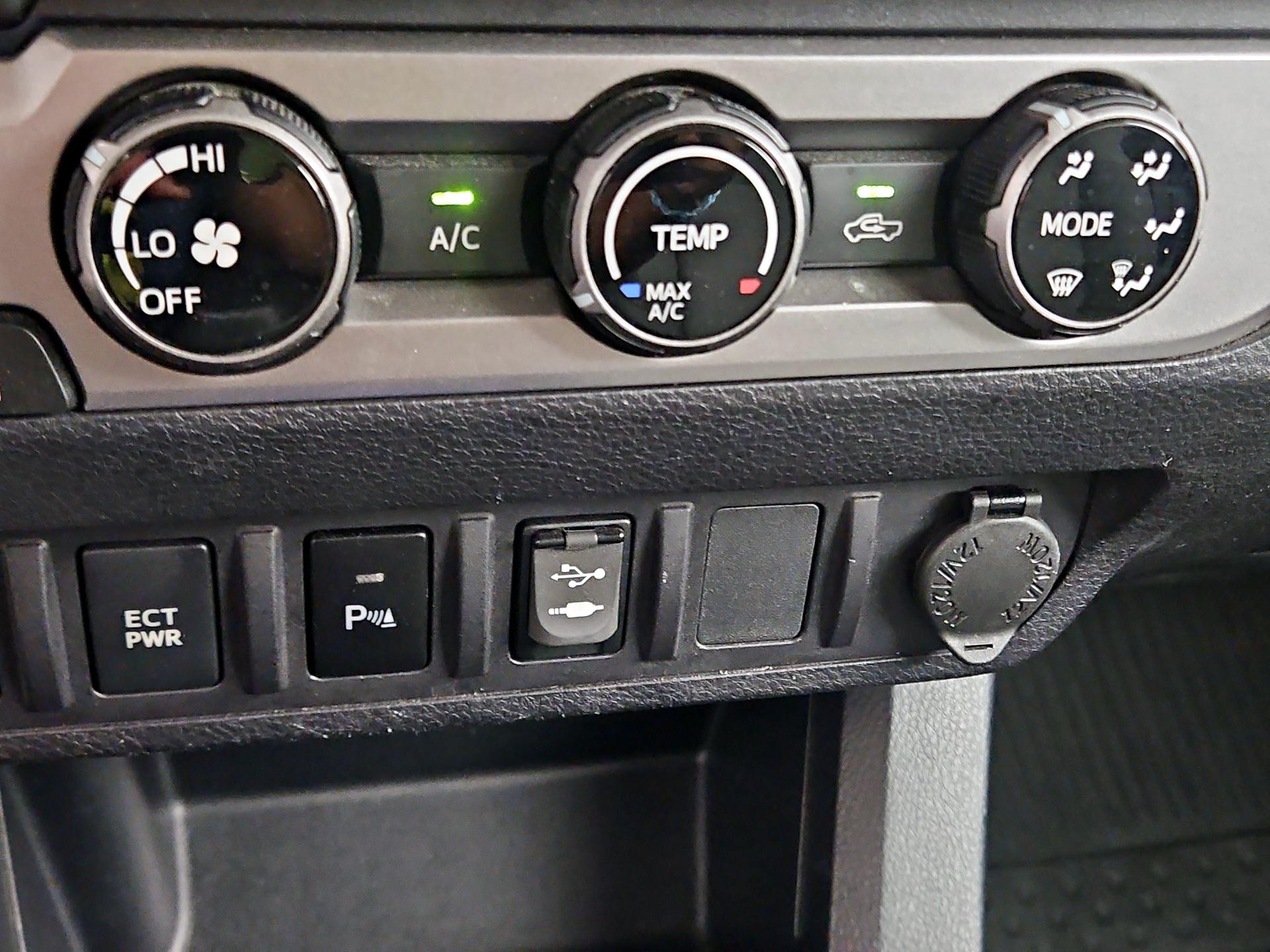 Thumbnail: 2017 Toyota Tacoma - 16