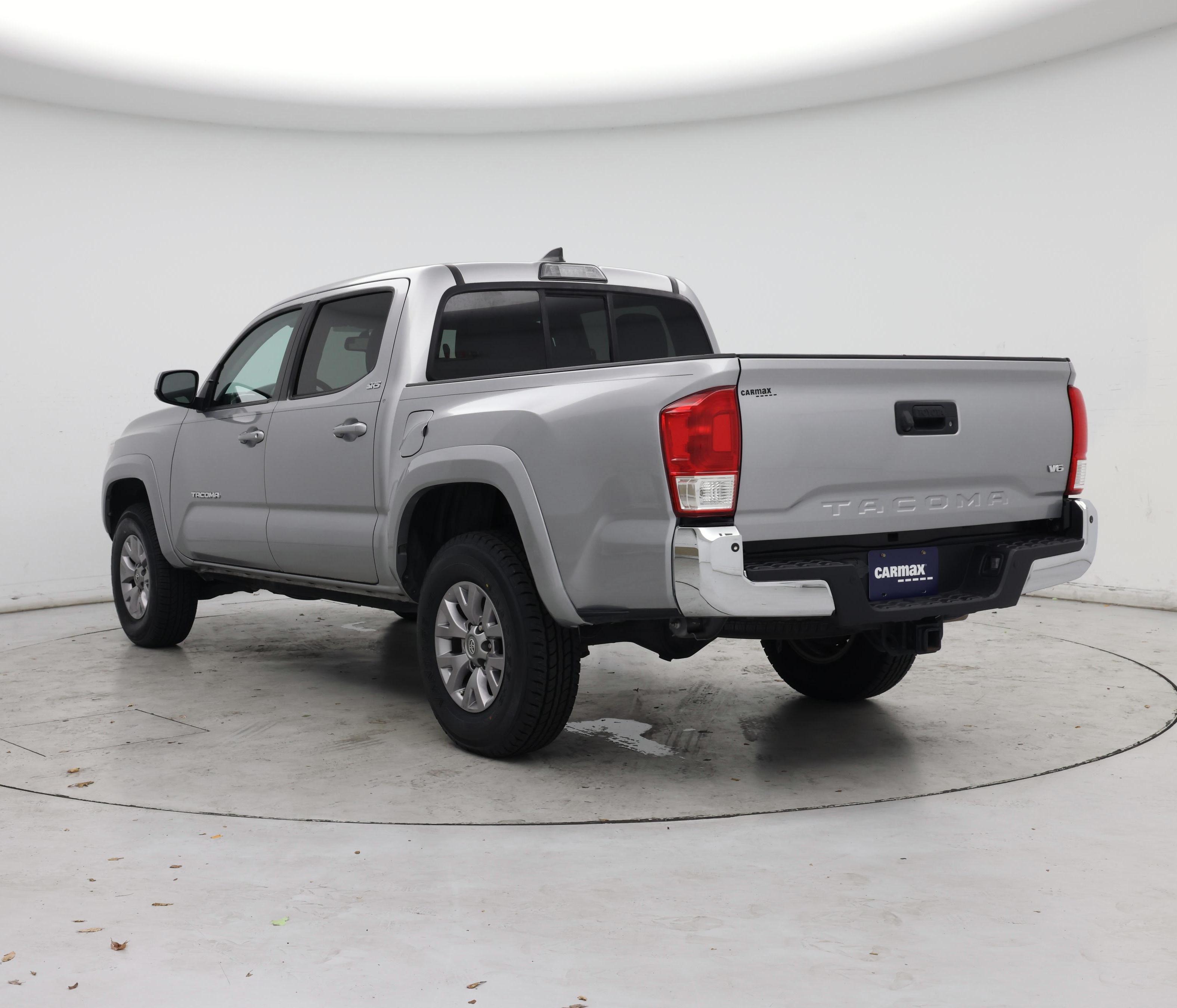 Thumbnail: 2017 Toyota Tacoma - 2