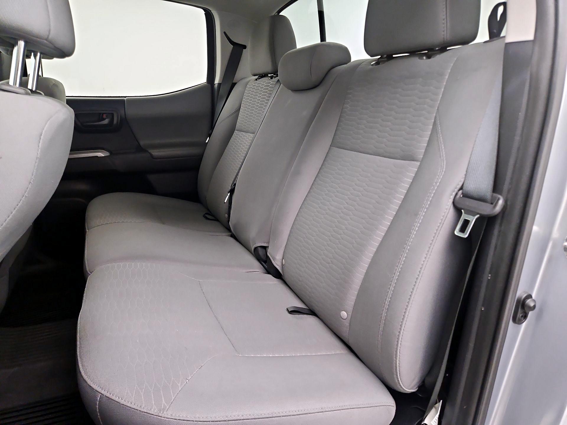 Thumbnail: 2017 Toyota Tacoma - 19