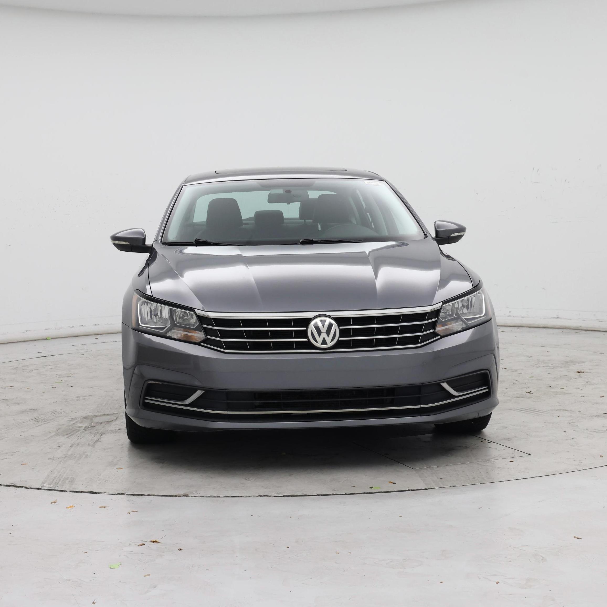 Thumbnail: 2016 Volkswagen Passat - 5