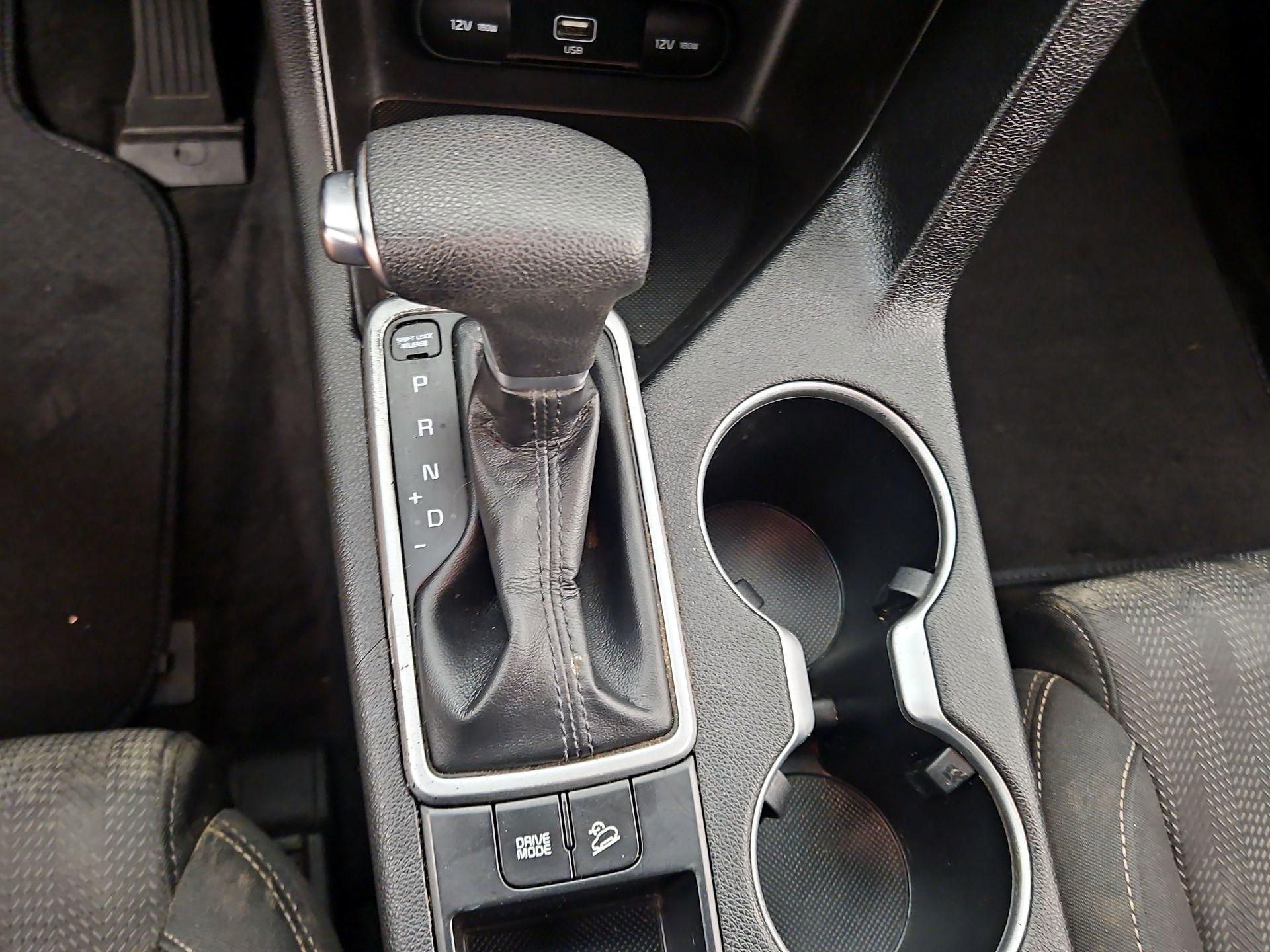 Thumbnail: 2020 Kia Sportage - 17