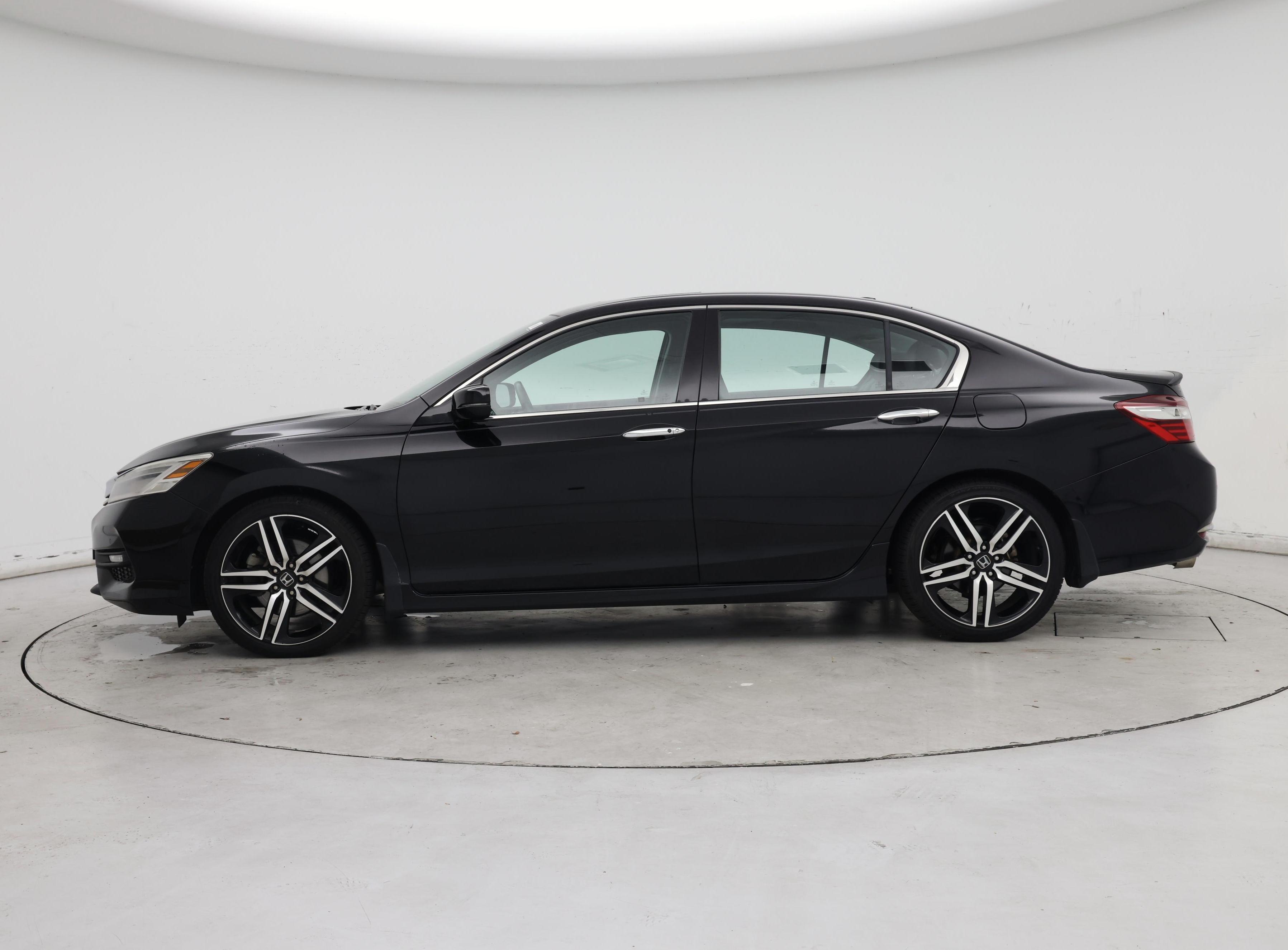 Thumbnail: 2017 Honda Accord - 3