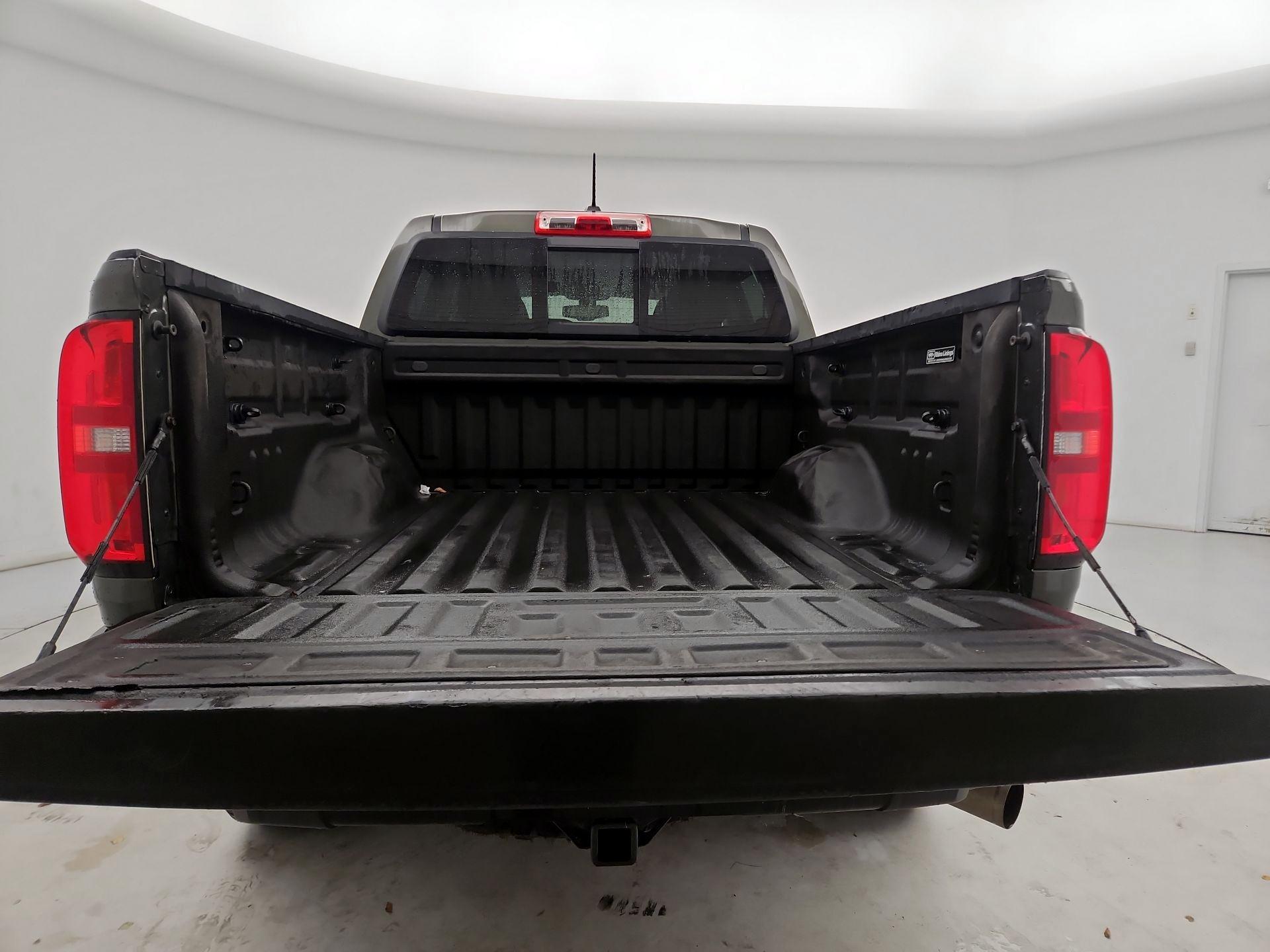 Thumbnail: 2018 Chevrolet Colorado - 20