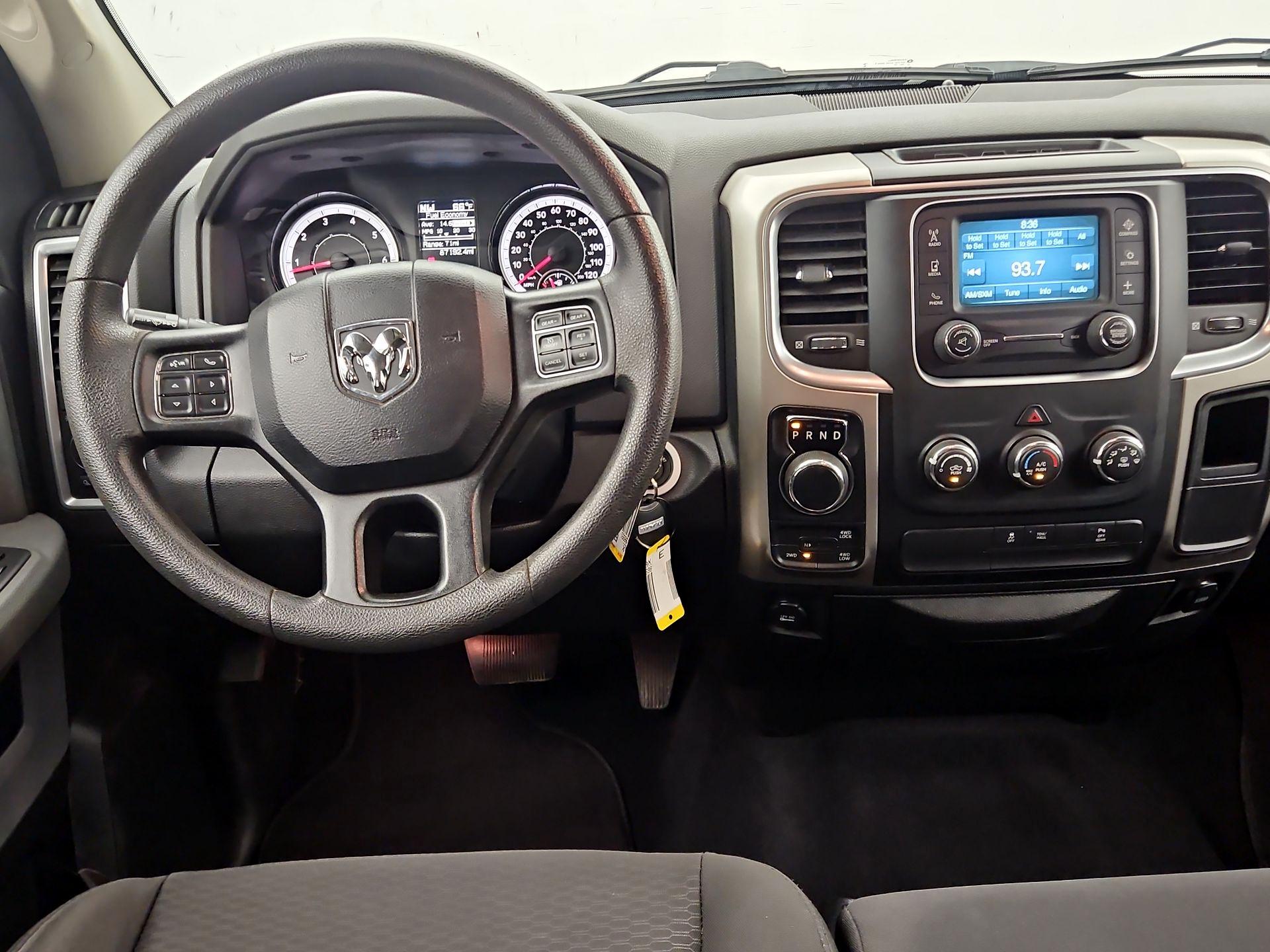 Thumbnail: 2019 RAM 1500 Classic - 10