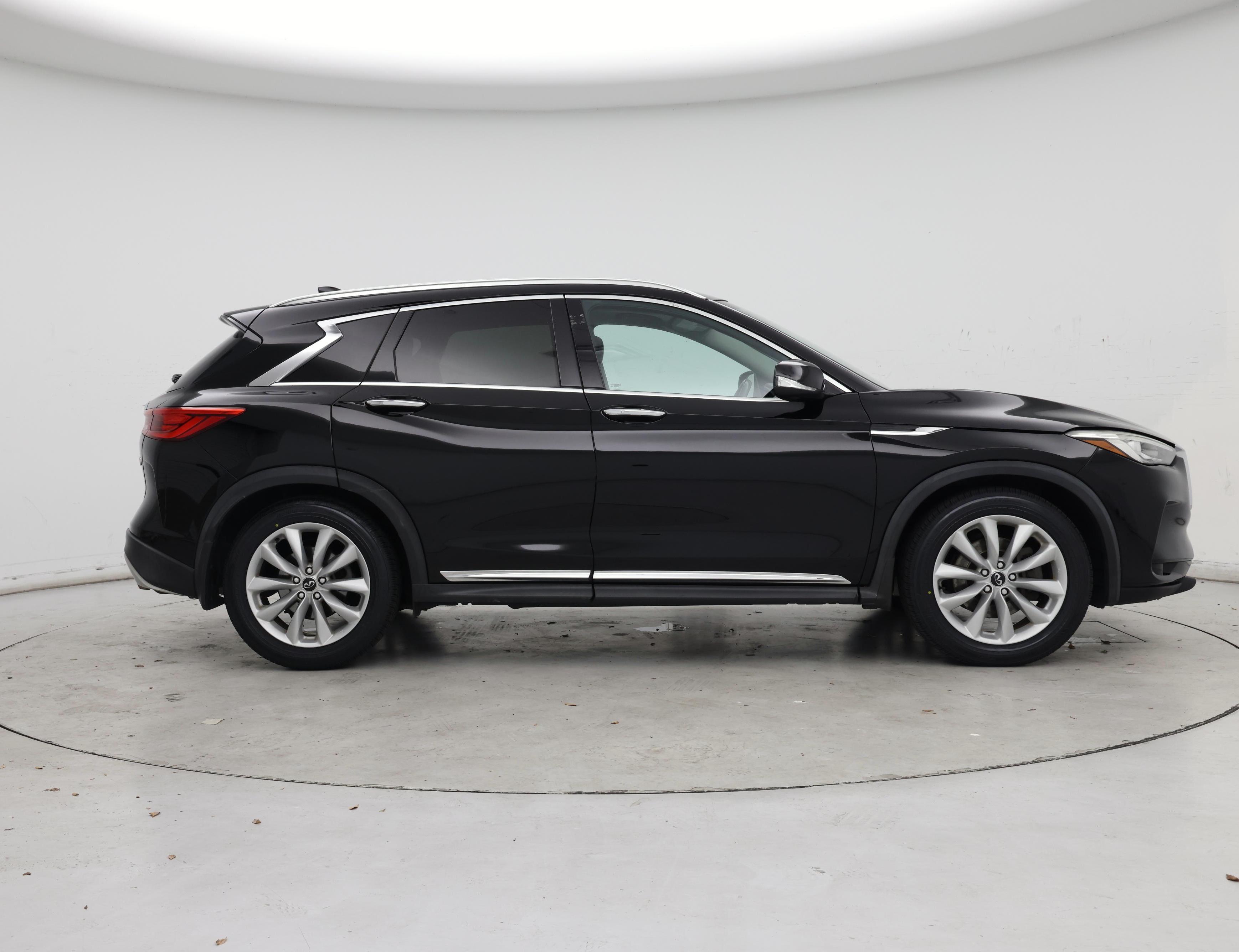 Thumbnail: 2019 INFINITI QX50 - 7