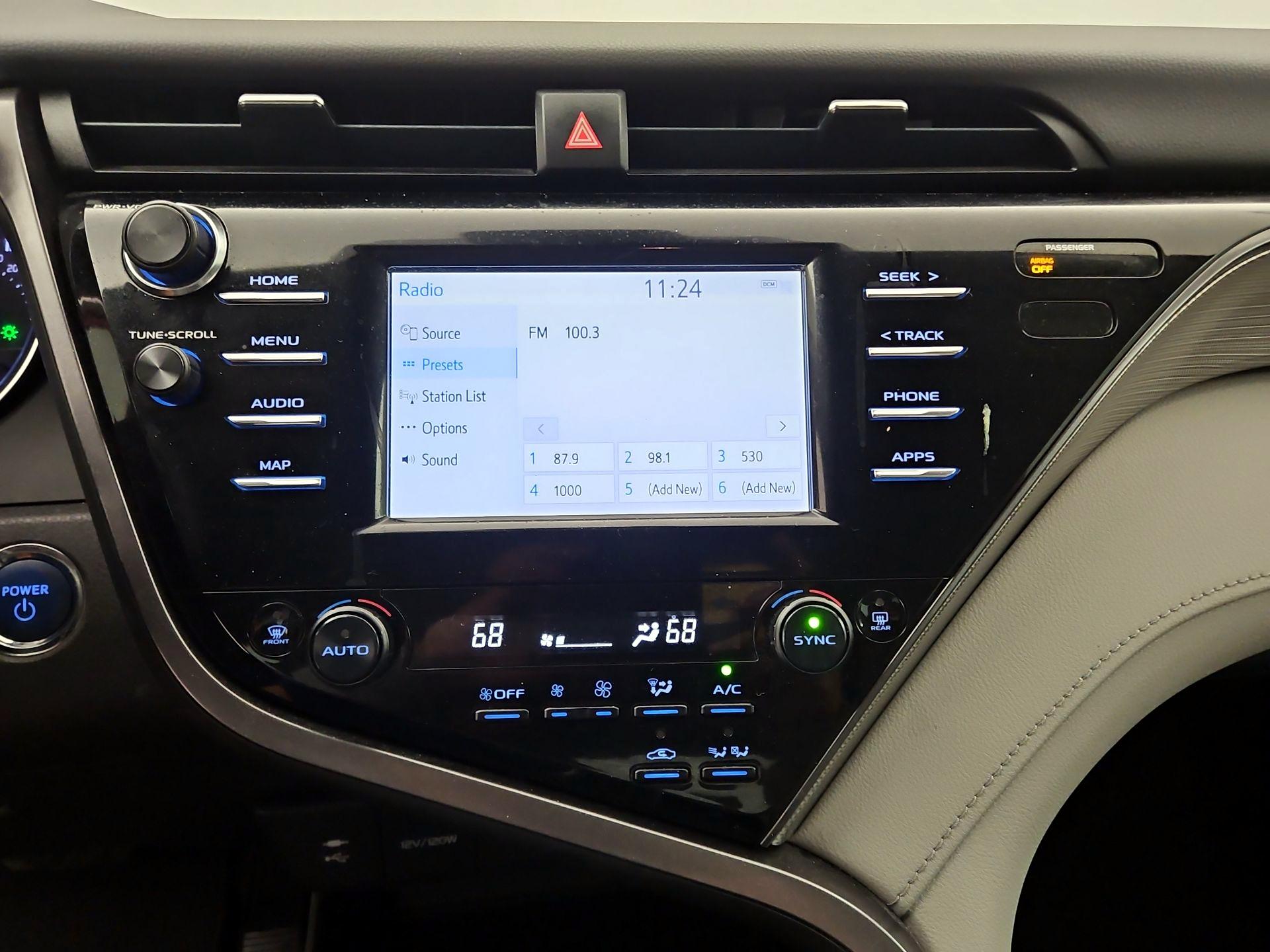 Thumbnail: 2019 Toyota Camry - 15