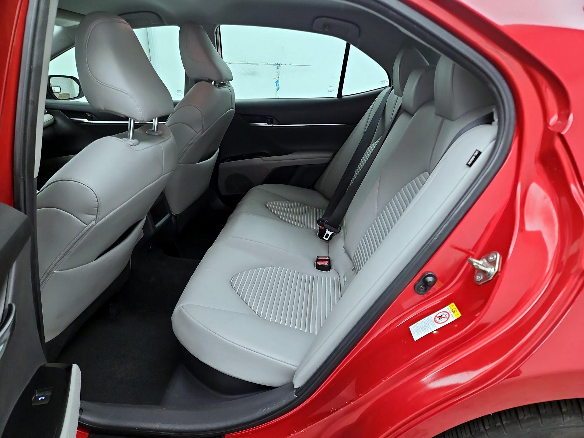 Thumbnail: 2019 Toyota Camry - 19