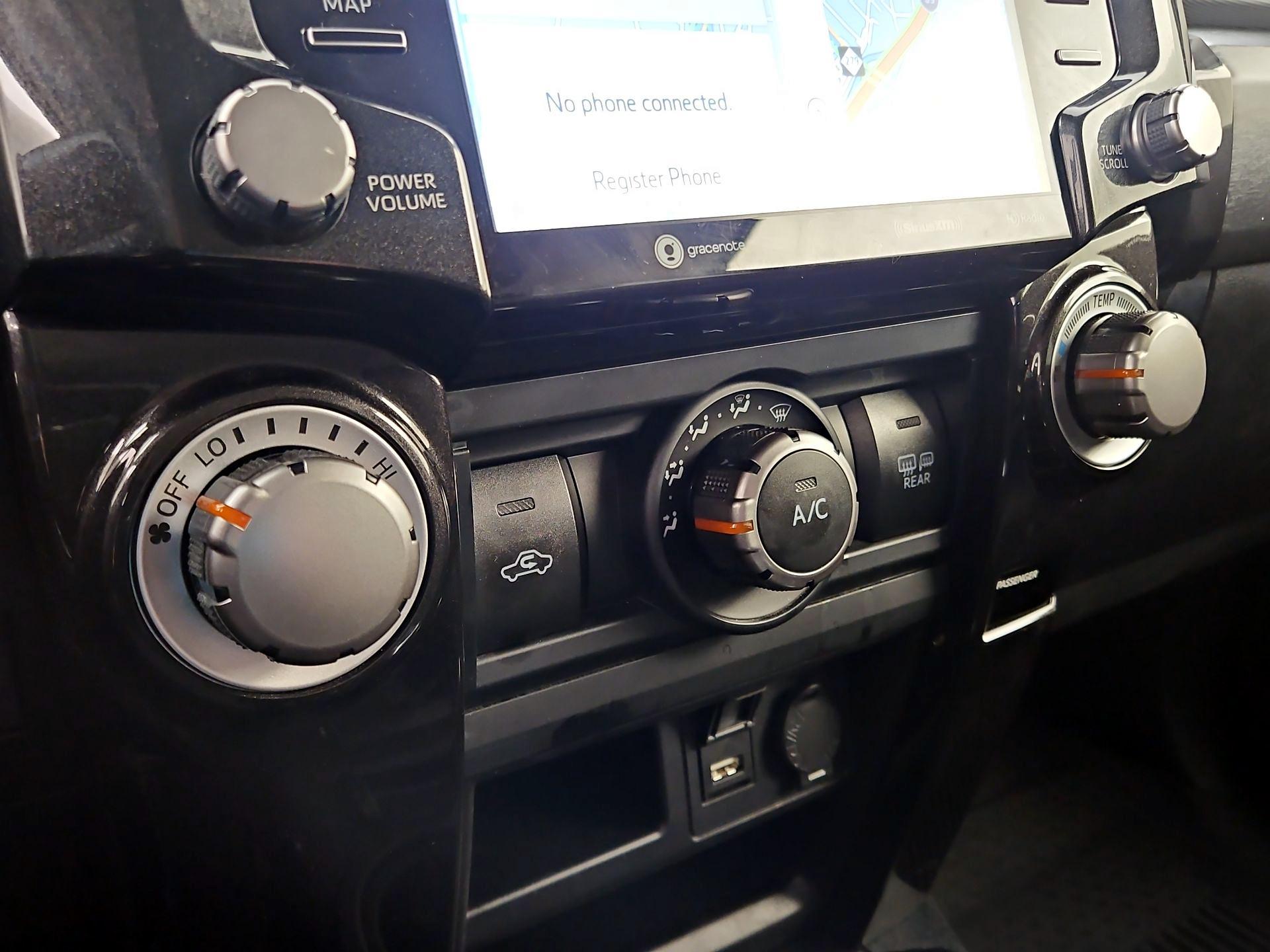 Thumbnail: 2023 Toyota 4Runner - 17