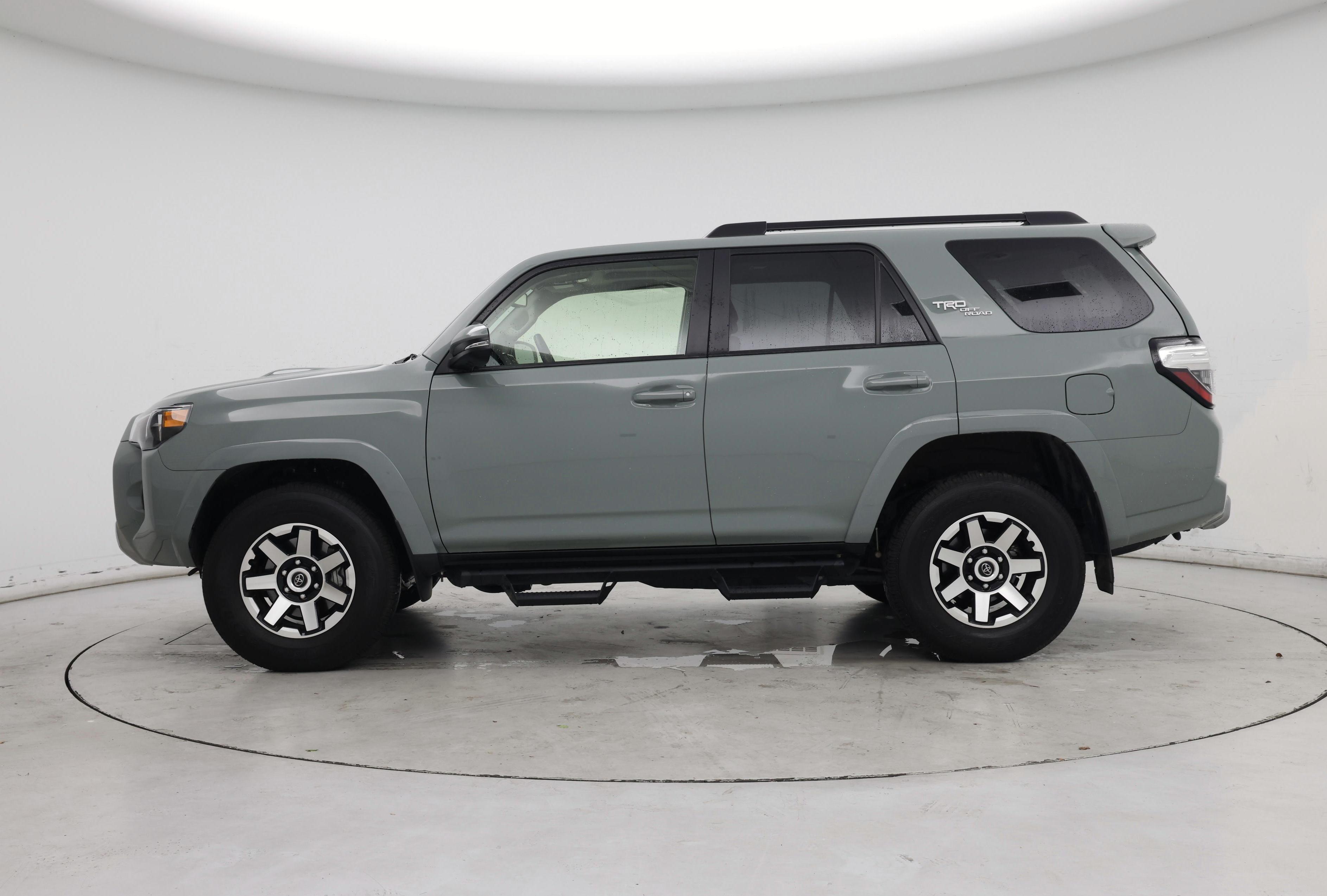 Thumbnail: 2023 Toyota 4Runner - 3