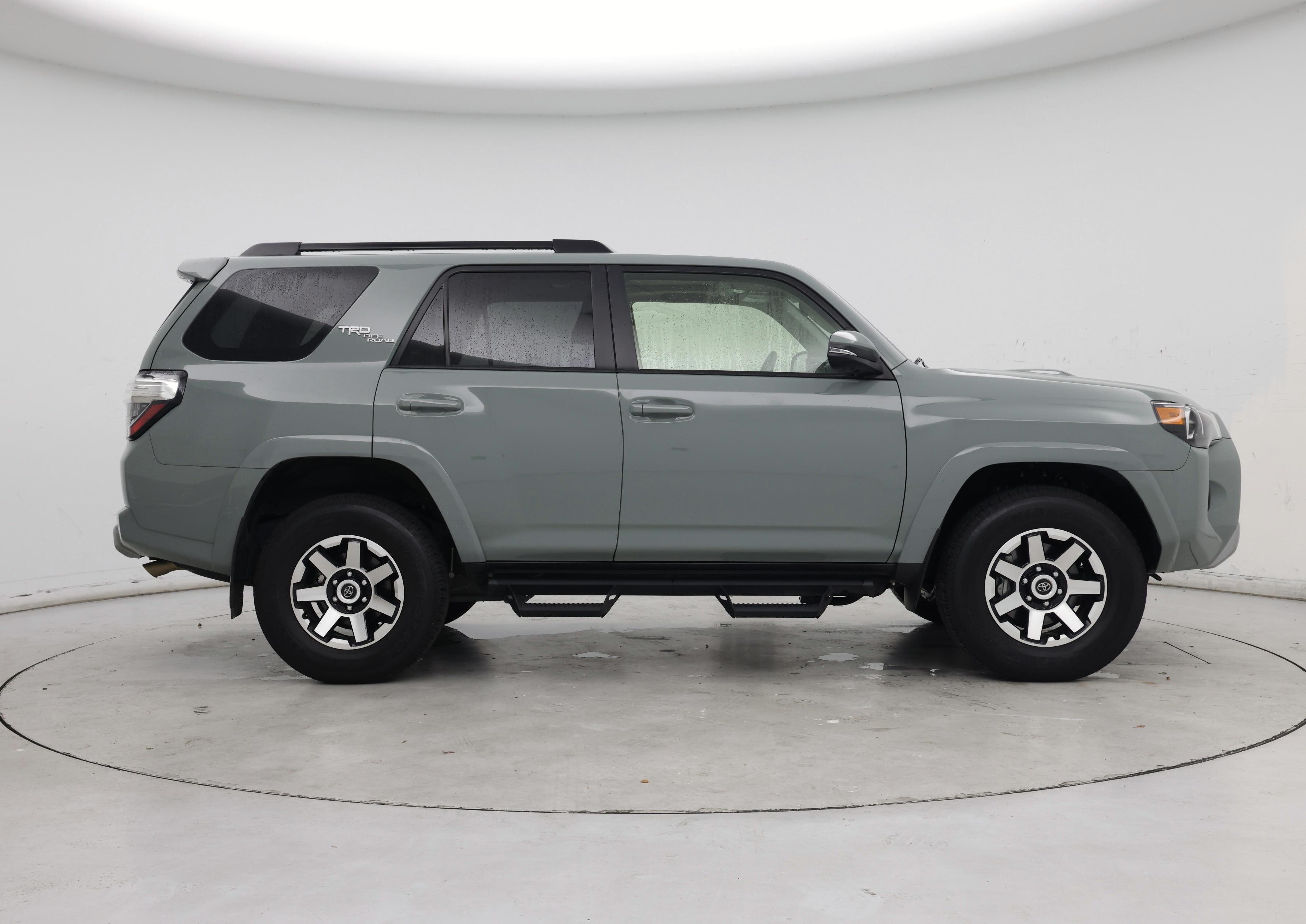 Thumbnail: 2023 Toyota 4Runner - 7