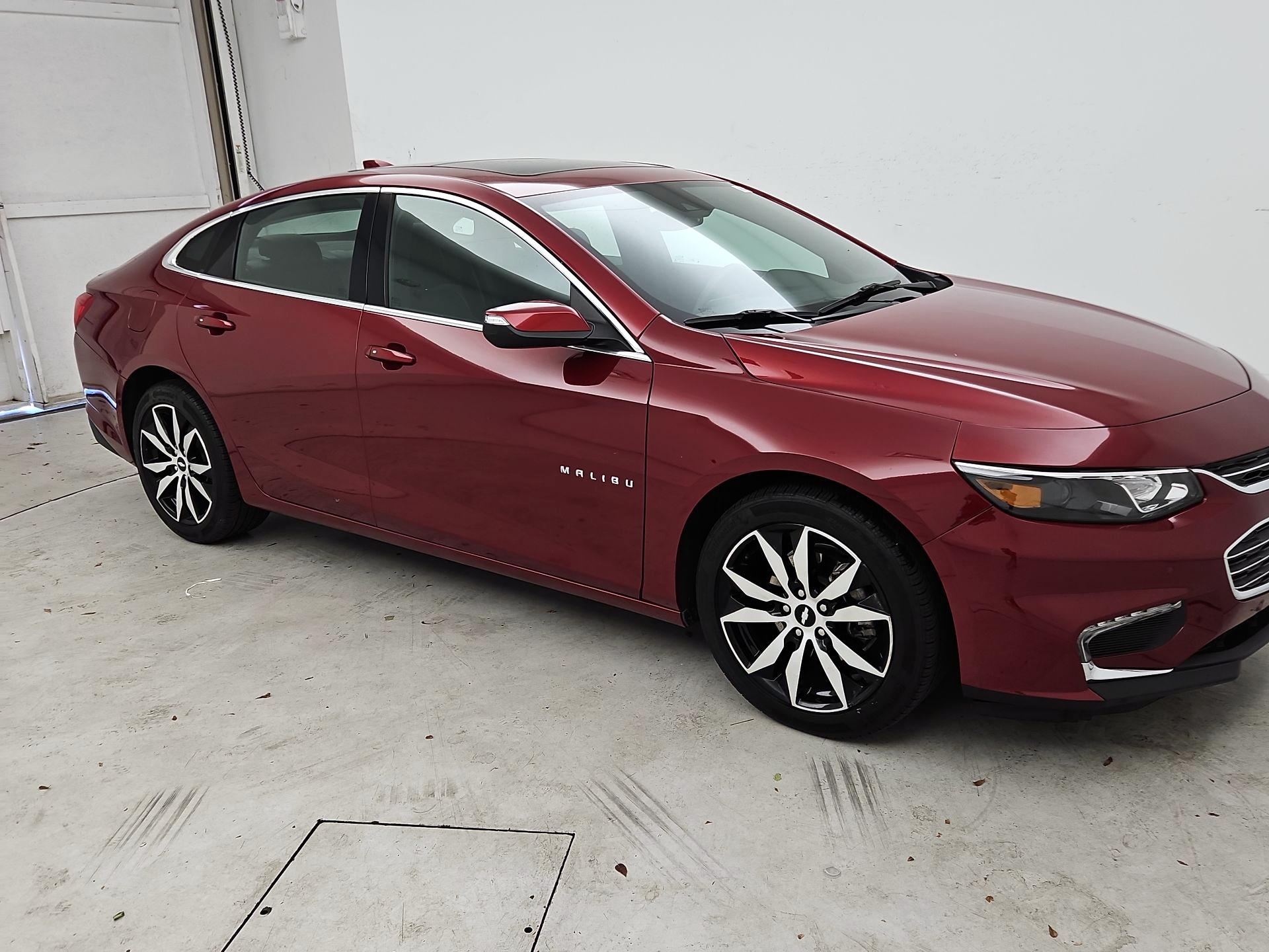 Thumbnail: 2017 Chevrolet Malibu - 1