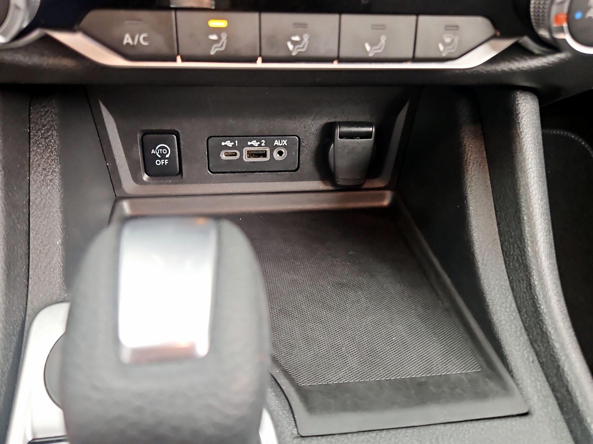 Thumbnail: 2024 Nissan Sentra - 18