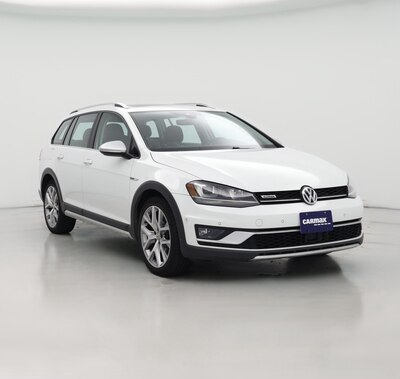 White 2017 Volkswagen Golf Alltrack SEL