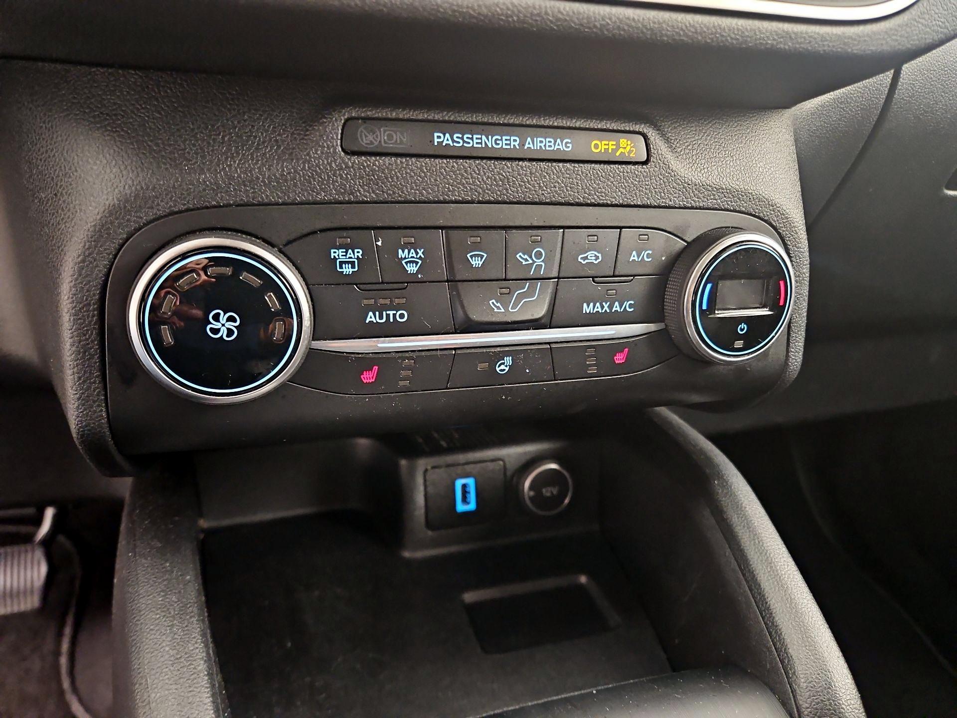 Thumbnail: 2020 Ford Escape - 16