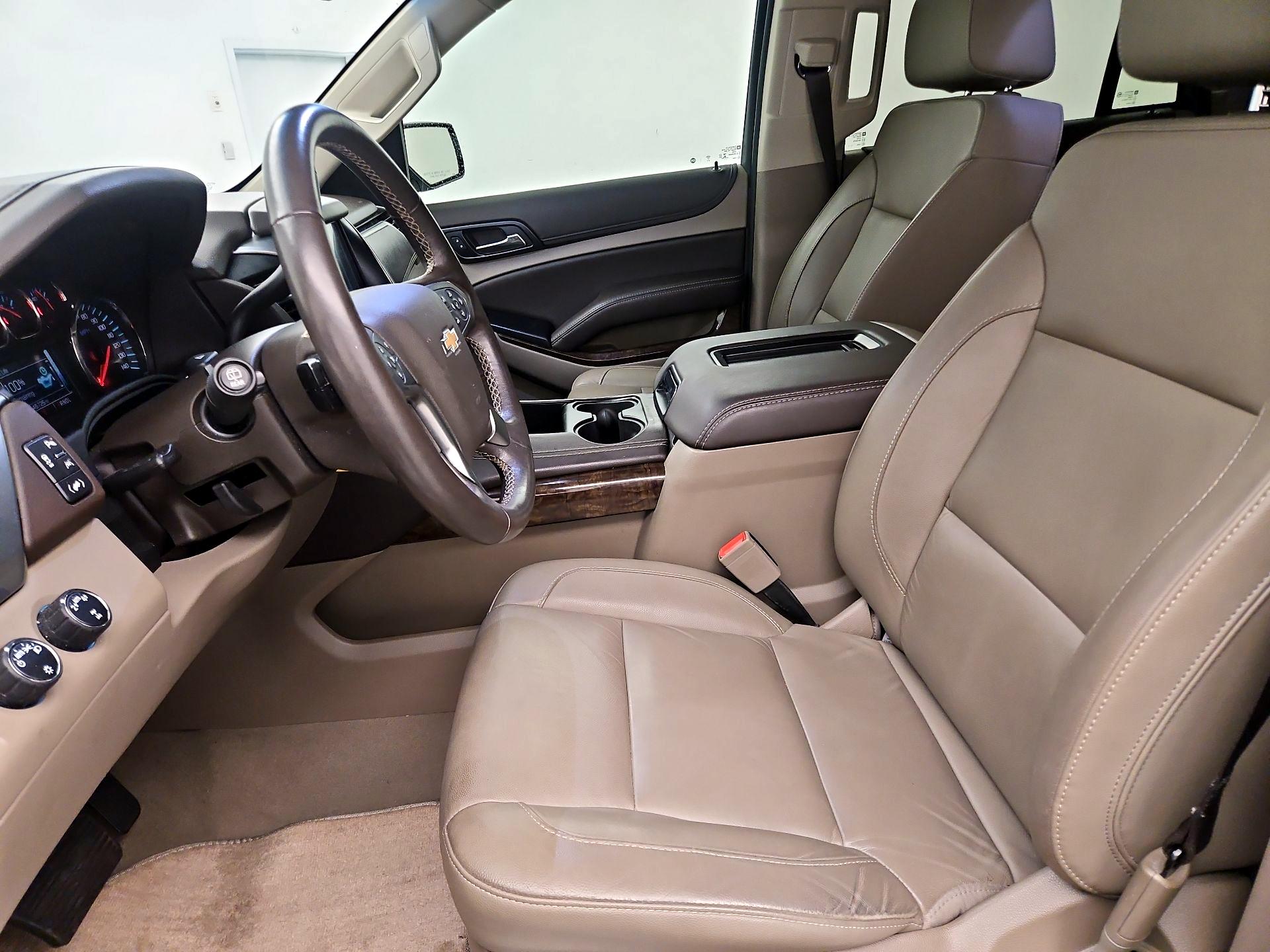 Thumbnail: 2019 Chevrolet Tahoe - 11
