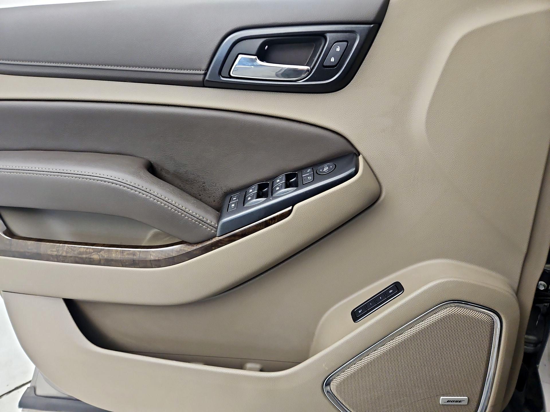 Thumbnail: 2019 Chevrolet Tahoe - 12