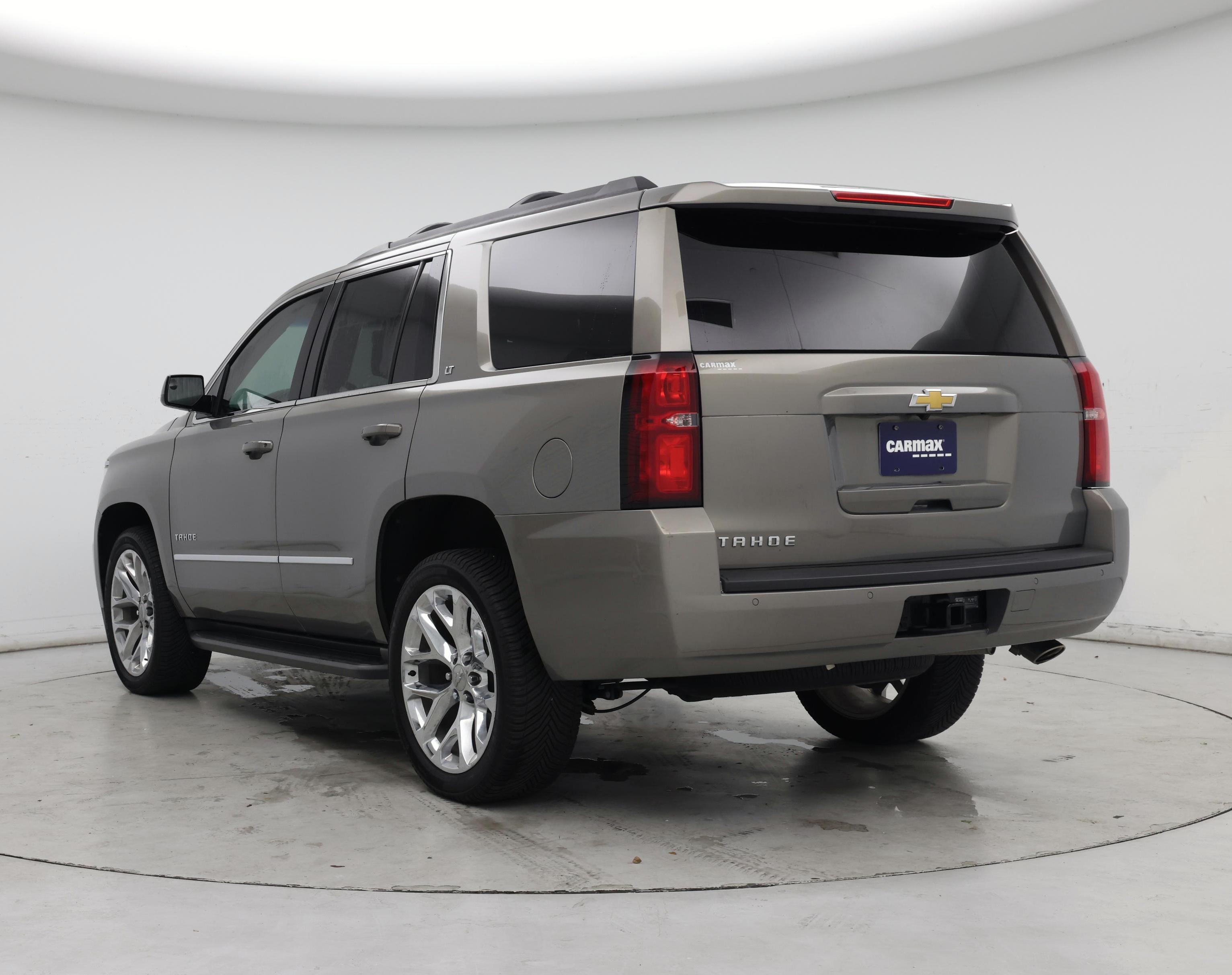 Thumbnail: 2019 Chevrolet Tahoe - 2