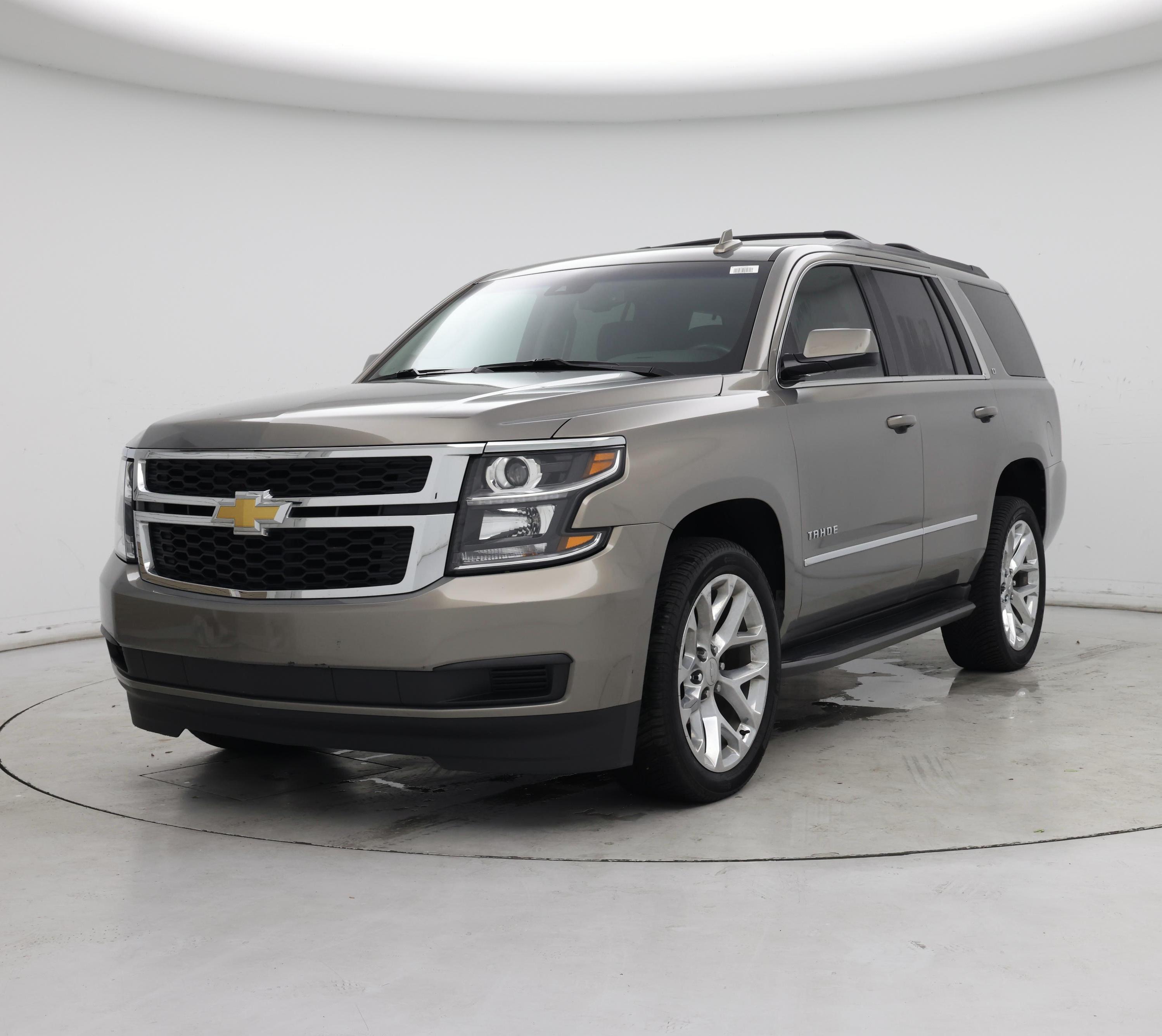 Thumbnail: 2019 Chevrolet Tahoe - 4
