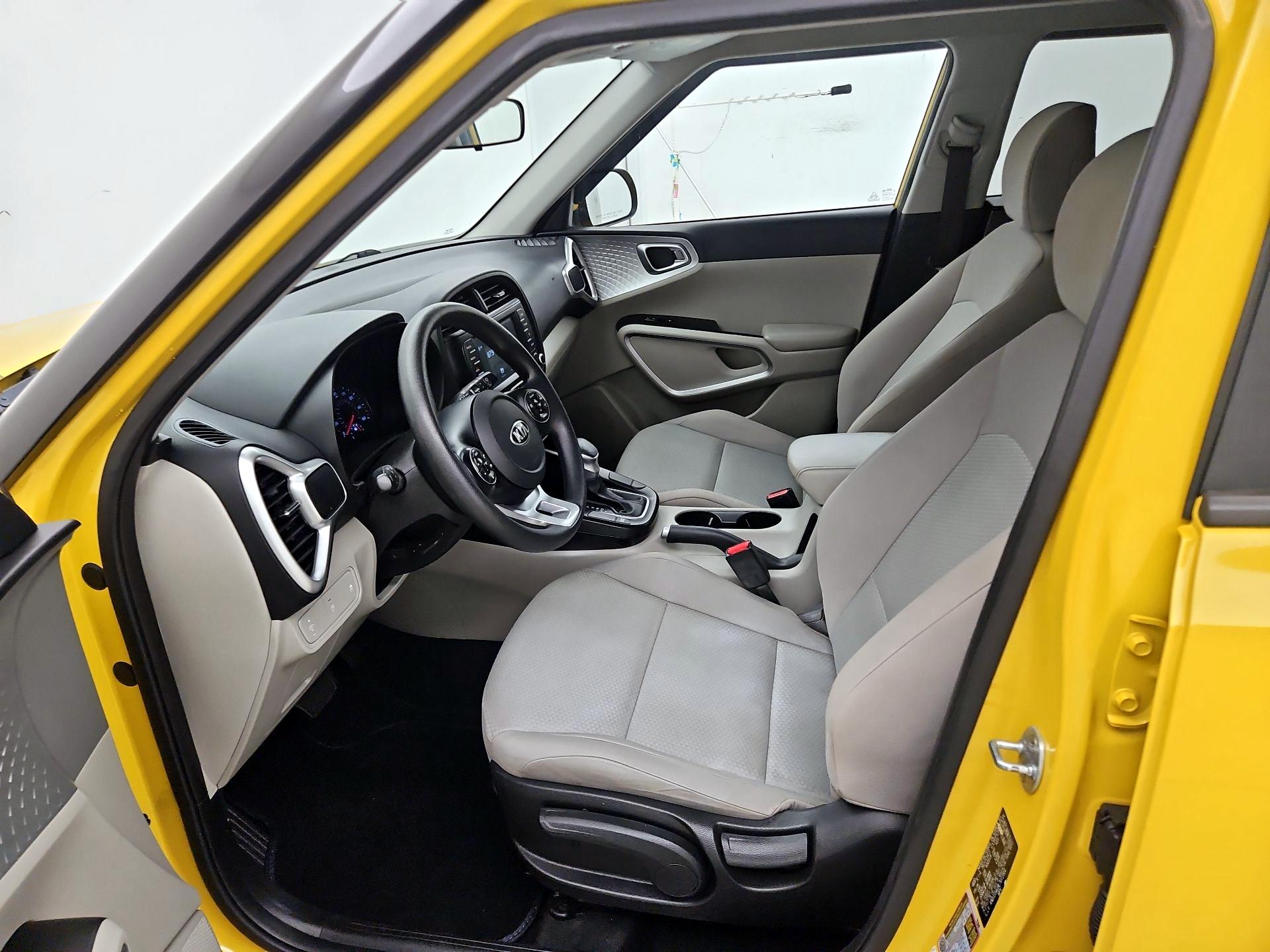 Thumbnail: 2020 Kia Soul - 11