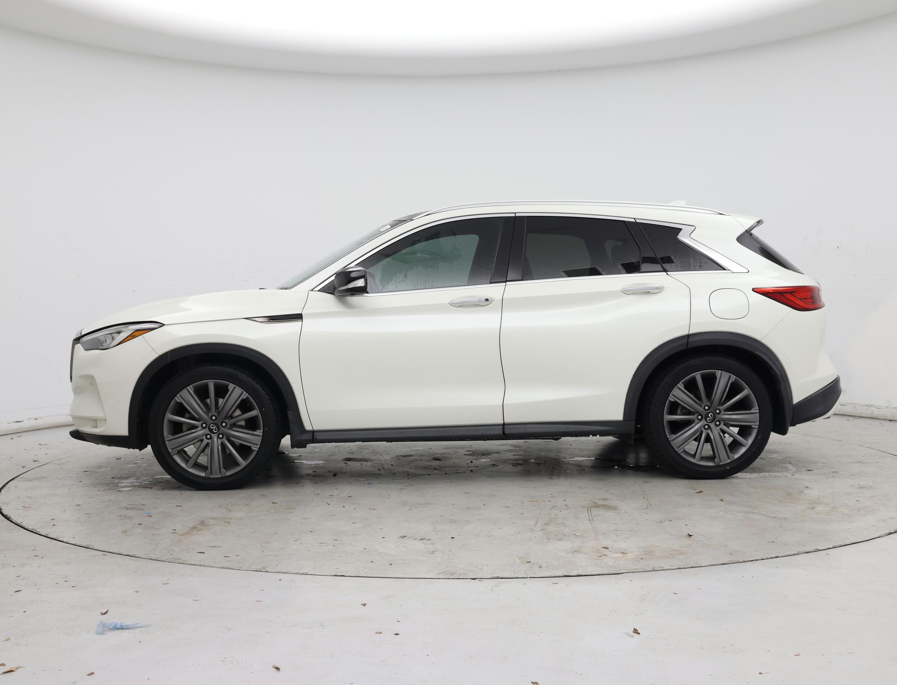 Thumbnail: 2020 INFINITI QX50 - 3