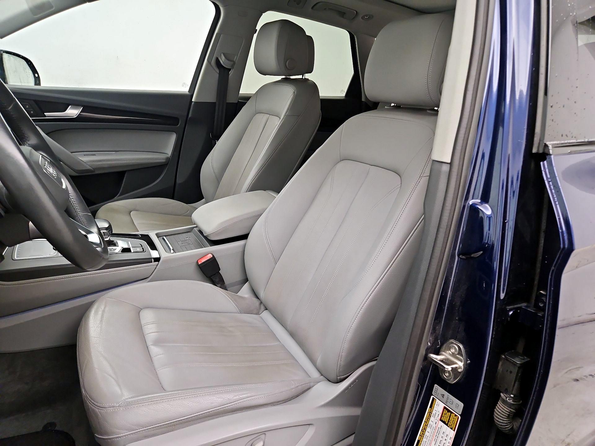 Thumbnail: 2020 Audi Q5 - 11