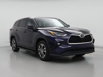 Blue 2022 Toyota Highlander XLE