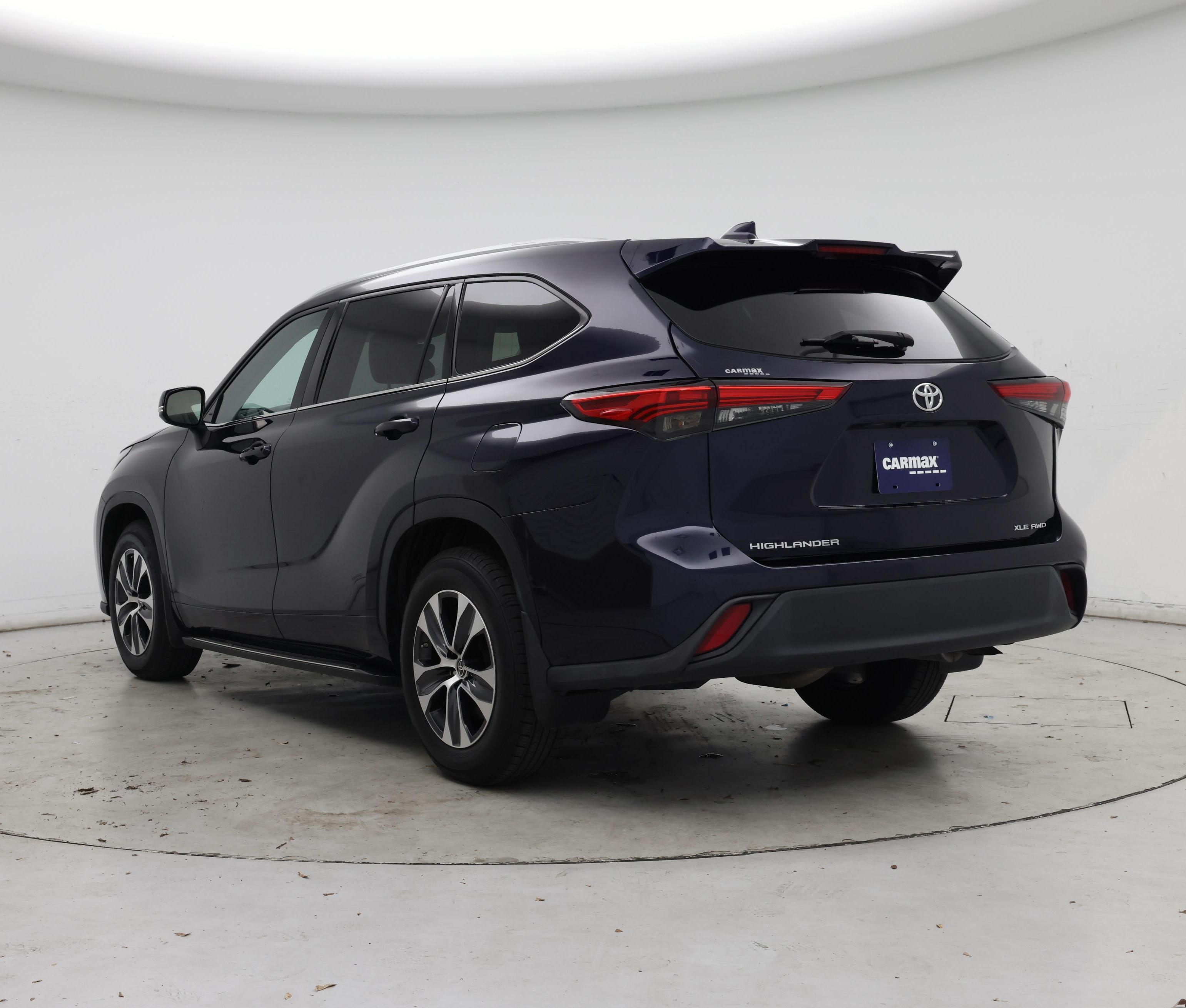 Thumbnail: 2022 Toyota Highlander - 2